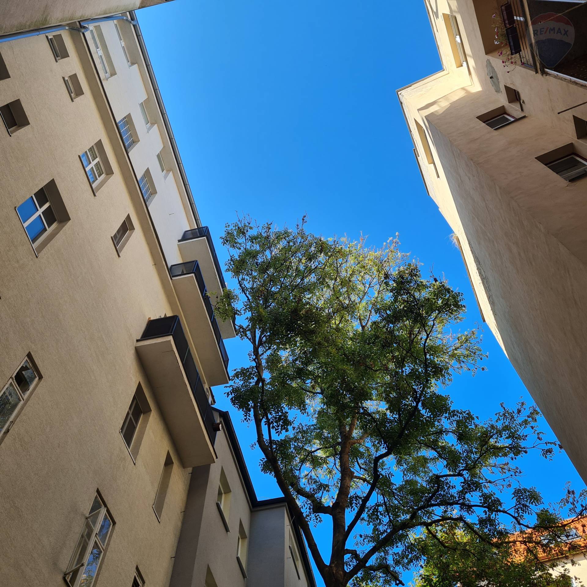 Predaj 3-izb. byt Bratislava Staré Mesto Zochova ul.