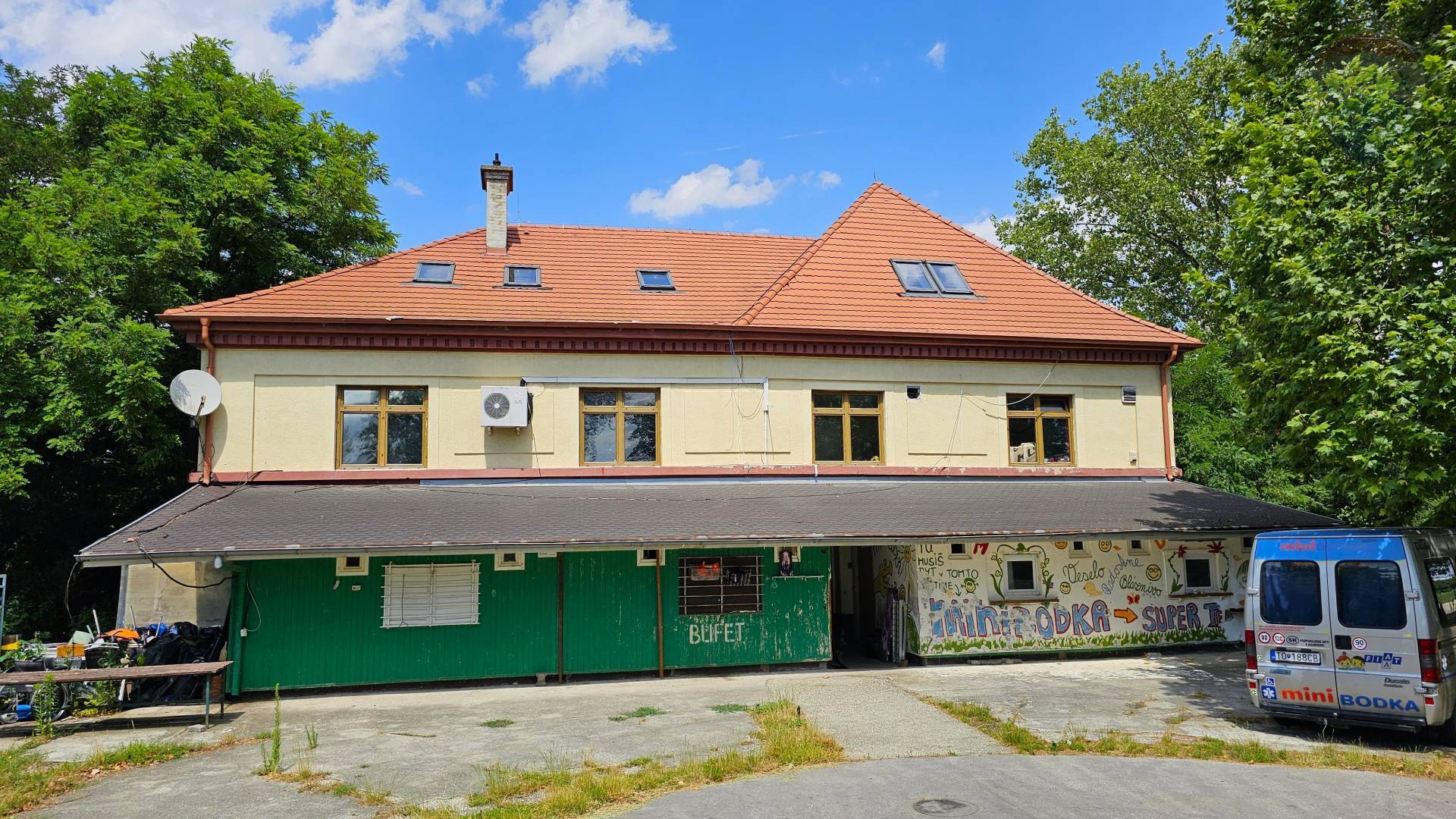 Predaj budovy s históriou \"Reštaurácie Hepaj\" v Šali \"EXKLUZÍVNE\"
