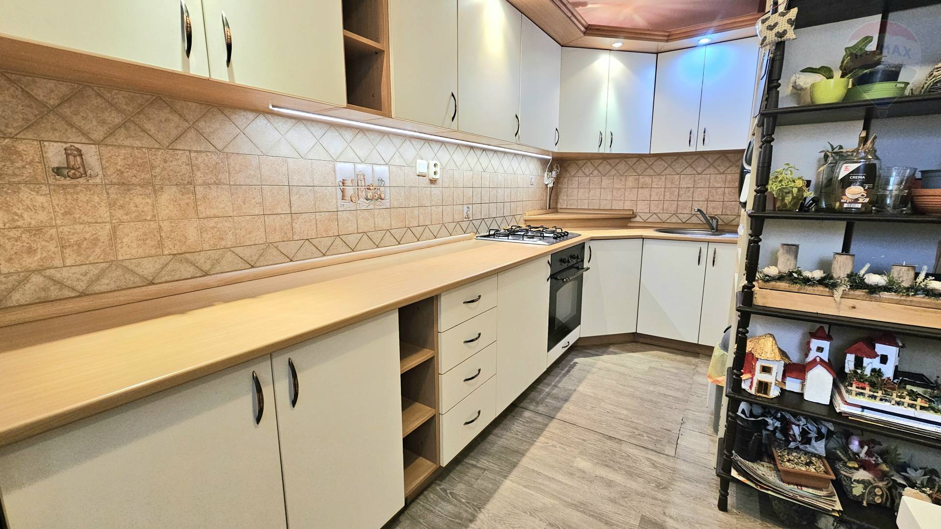 Predaj: 2-izbový byt 56 m², 2./3. poschodie, Wilsonovo nábrežie, Nitra – EXKLUZÍVNE!