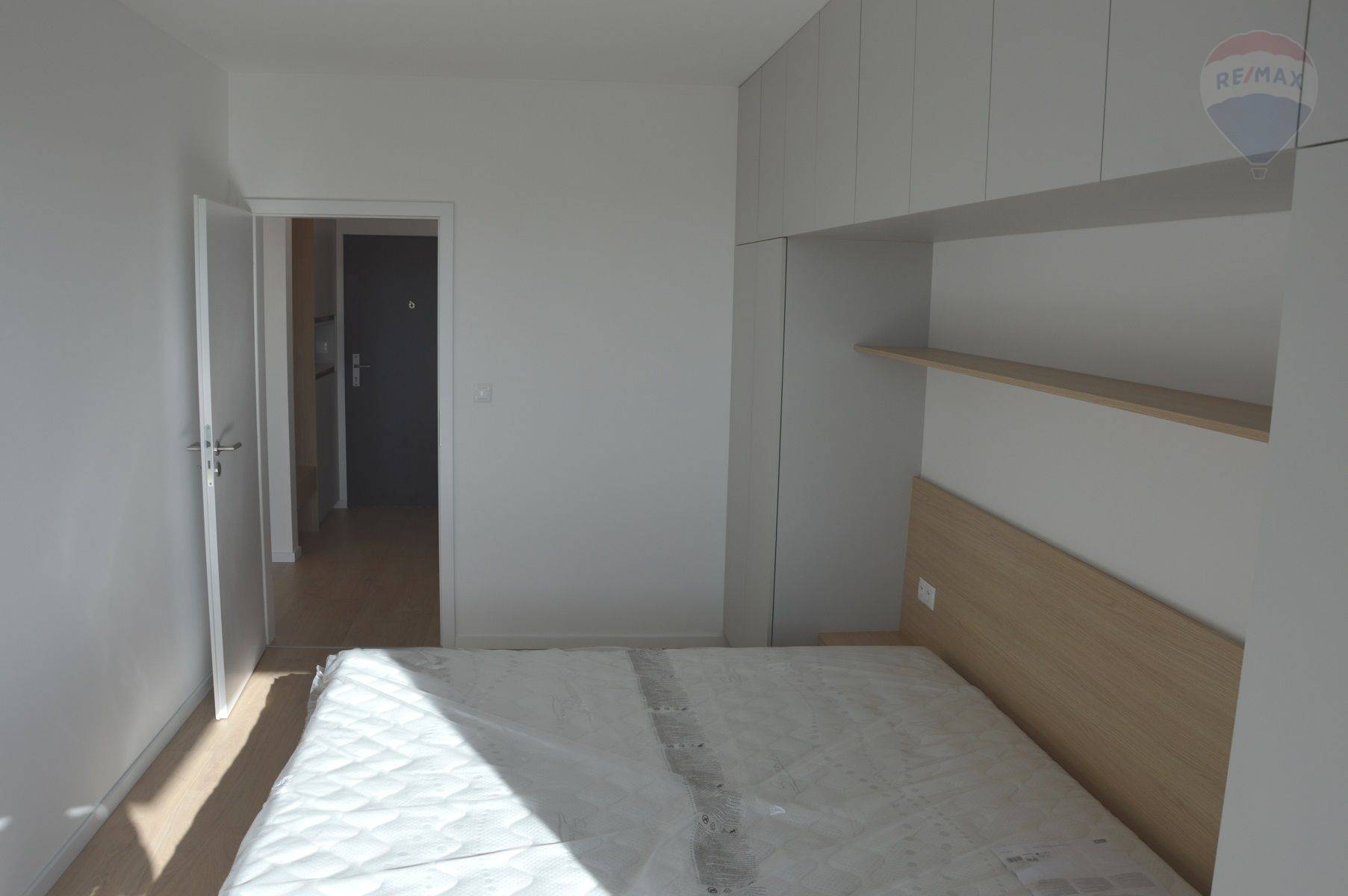 Prenájom bytu (2 izbový) 56 m2, Nitra  -