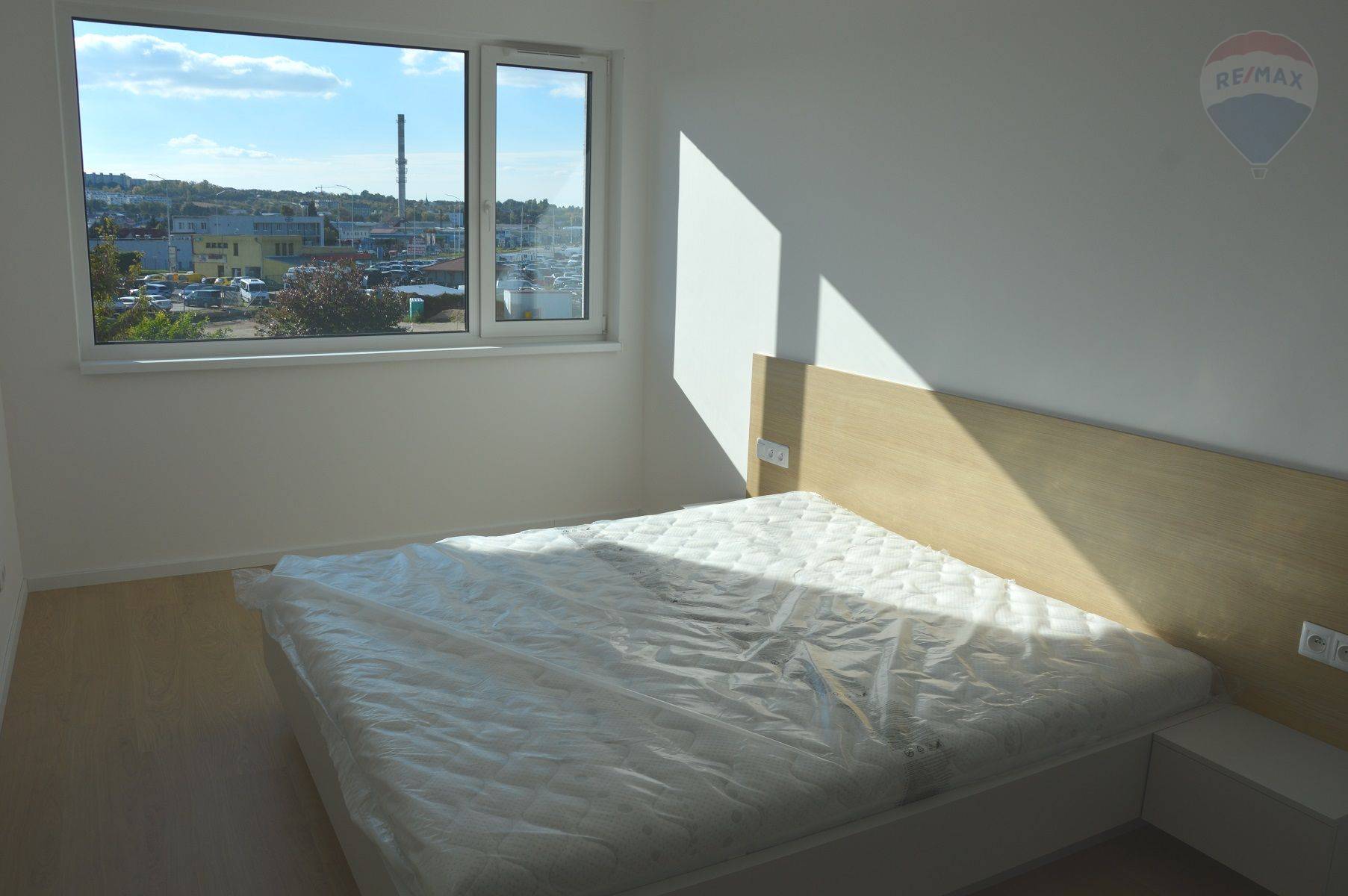 Prenájom bytu (2 izbový) 52 m2, Nitra  -