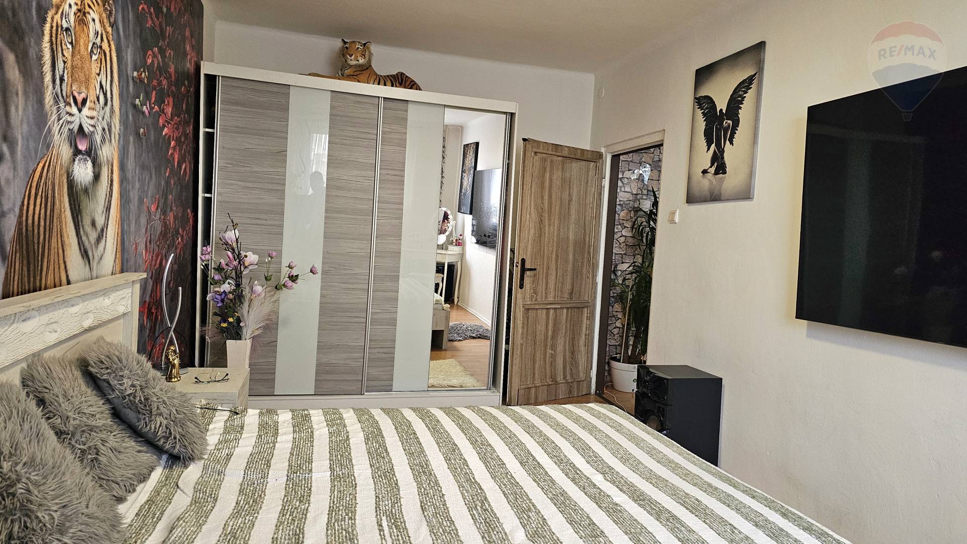 Predaj bytu (2 izbový) 60 m2, Nové Zámky  -  2 izbový byt Nové Zámky Slivkanič realitný maklér REMAX Family Nitra