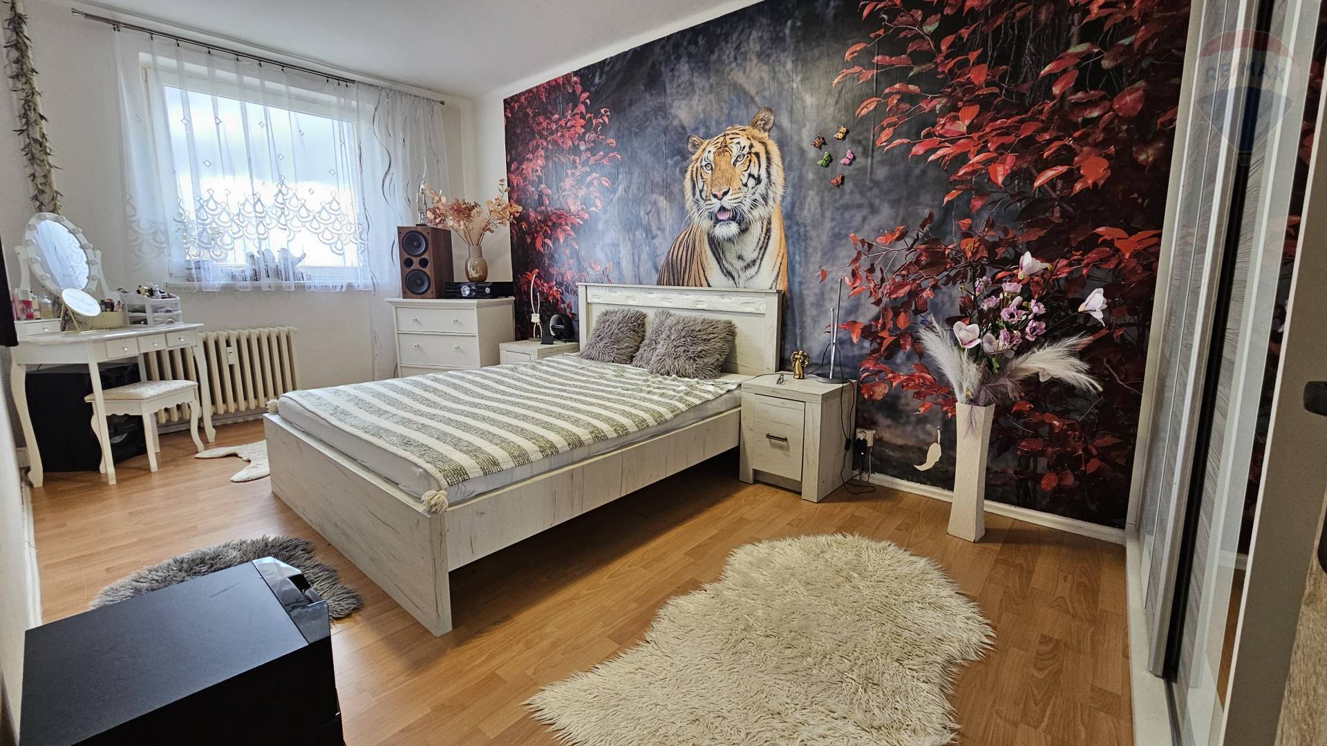 Predaj bytu (2 izbový) 60 m2, Nové Zámky  -  2 izbový byt Nové Zámky Slivkanič realitný maklér REMAX Family Nitra