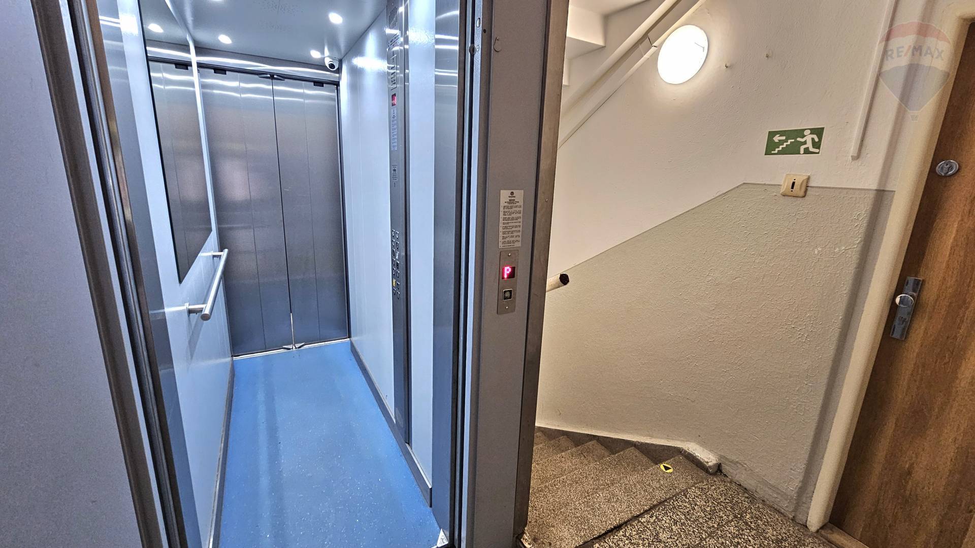 Predaj bytu (2 izbový) 60 m2, Nové Zámky  -  2 izbový byt Nové Zámky Slivkanič realitný maklér REMAX Family Nitra