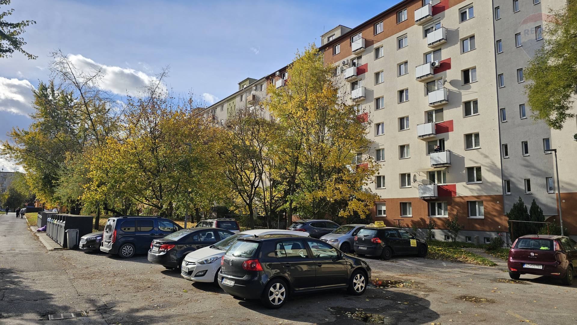 Predaj bytu (2 izbový) 60 m2, Nové Zámky  -  Slivkanič realitný maklér REMAX Family Nitra