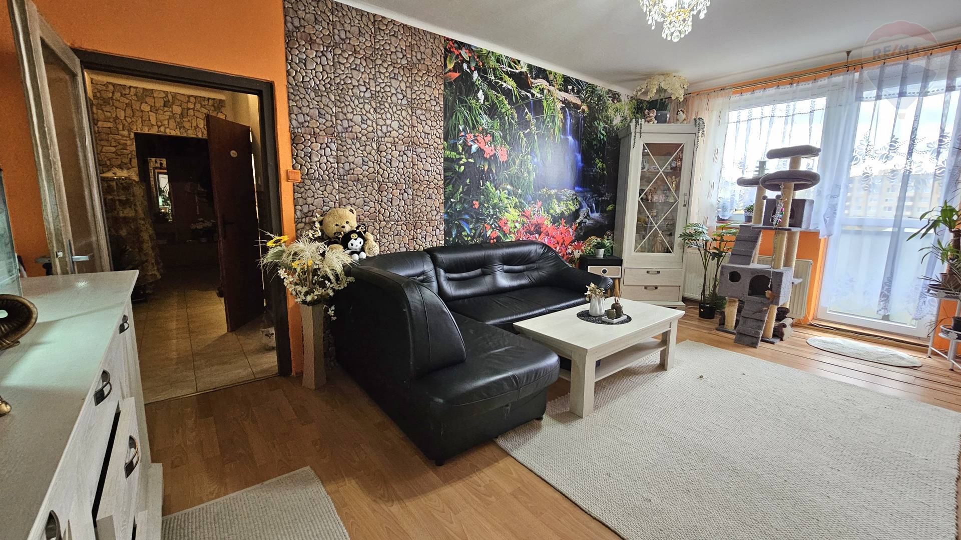 Predaj bytu (2 izbový) 60 m2, Nové Zámky  -  2 izbový byt Nové Zámky Slivkanič realitný maklér REMAX Family Nitra