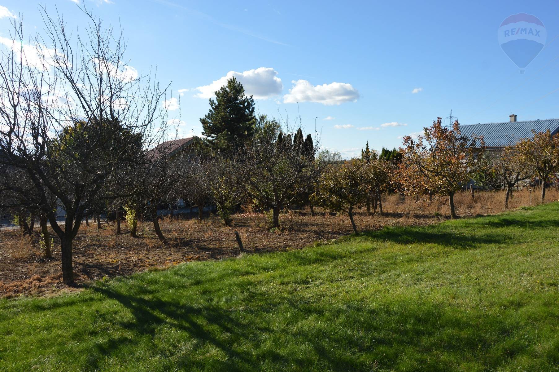 Predaj pozemku 1966 m2, Nitra  -