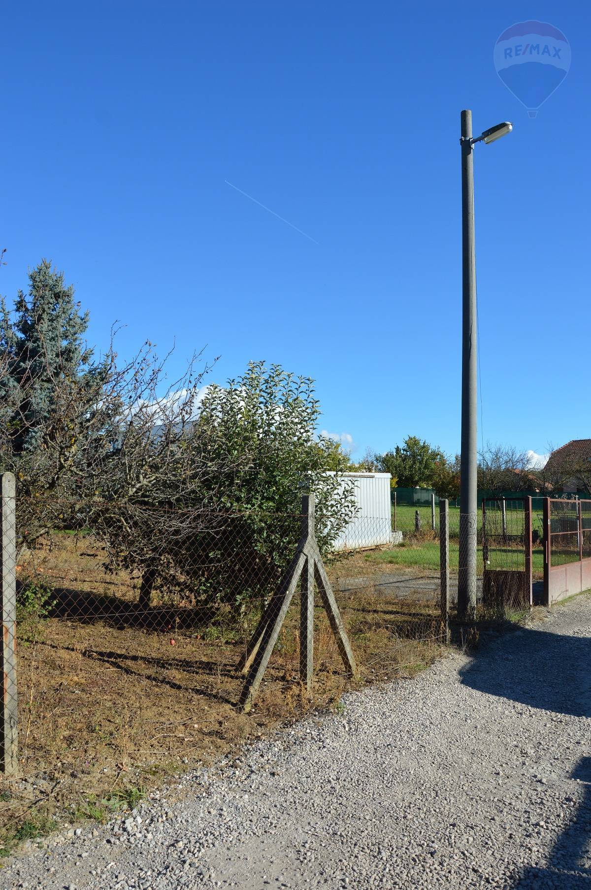 Predaj pozemku 1966 m2, Nitra  -