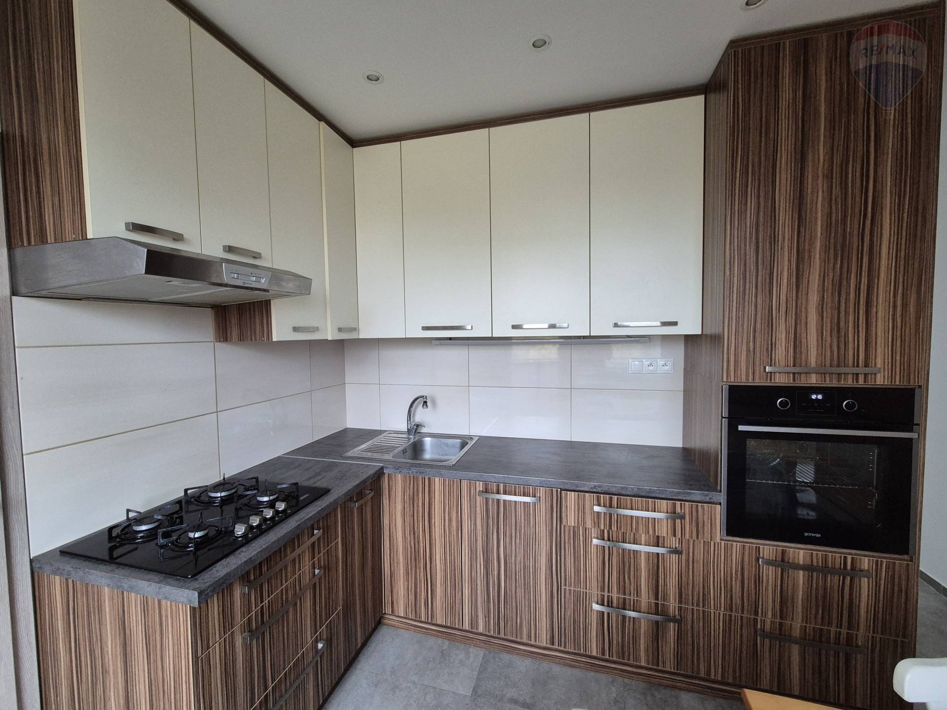 Na prenájom 3-izb. byt, Čajkovského ul., Nitra – Klokočina