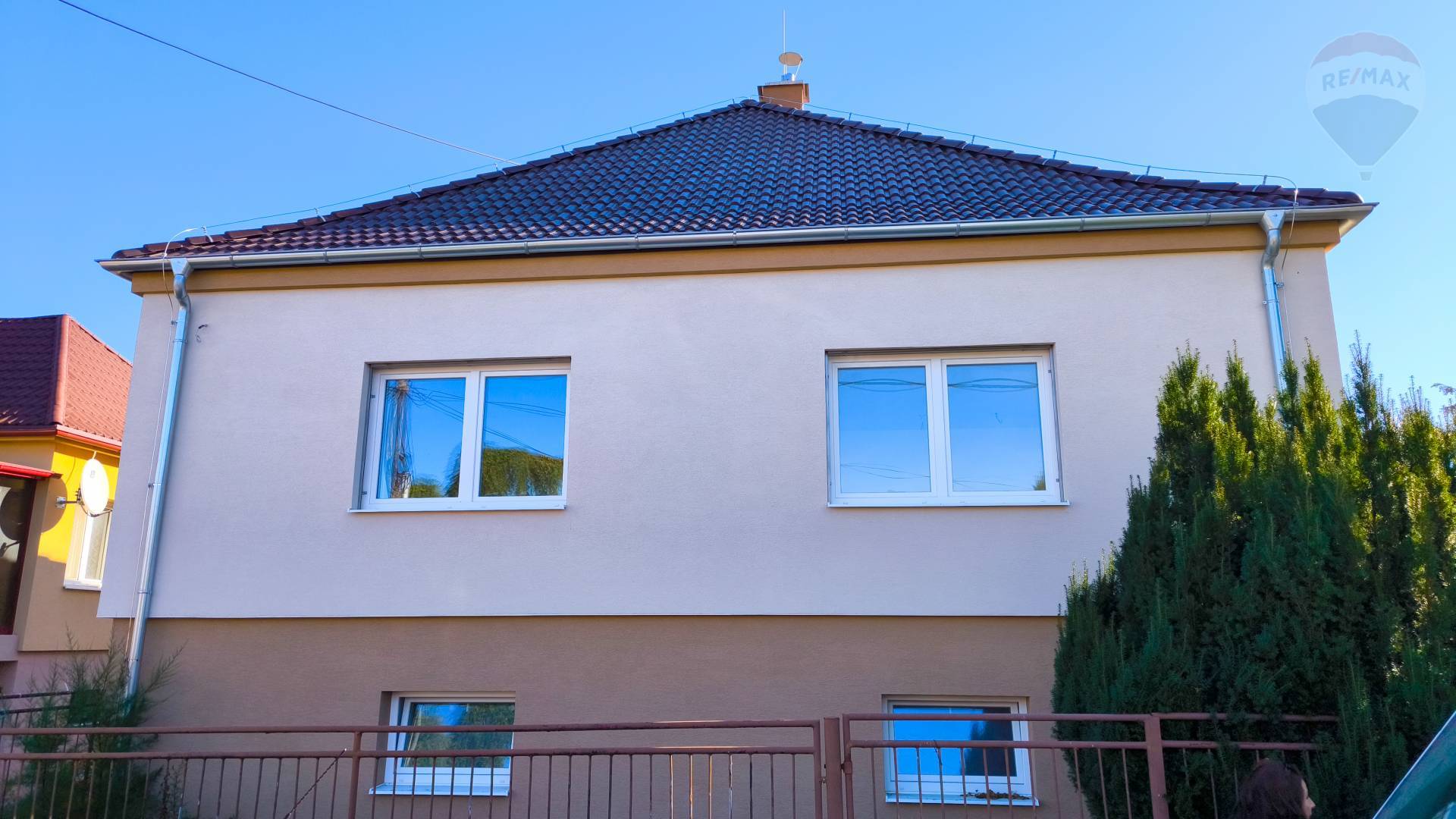 Na predaj: 4-izbový rodinný dom na pozemku 811m2, Šurany