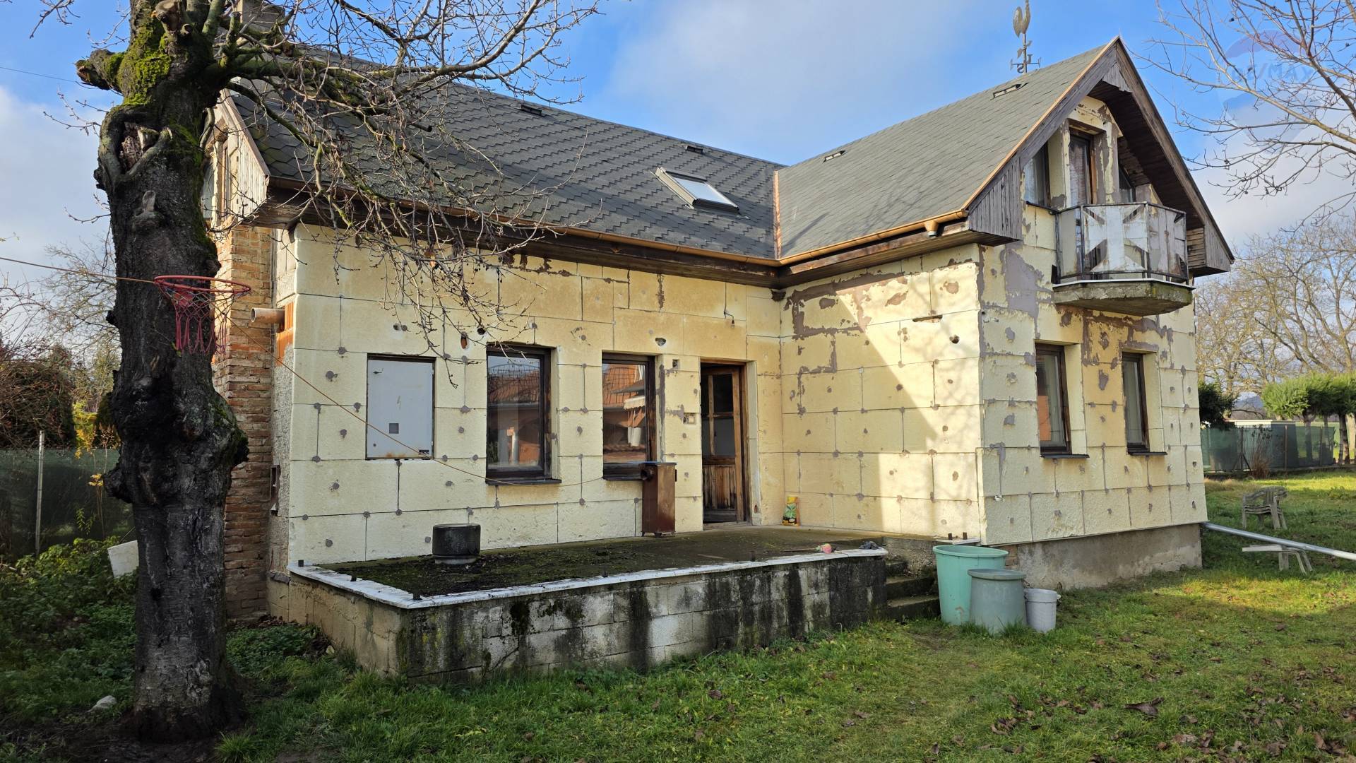 Na predaj 4 izbový rodinný dom v obci Jelenec "EXKLUZÍVNE"