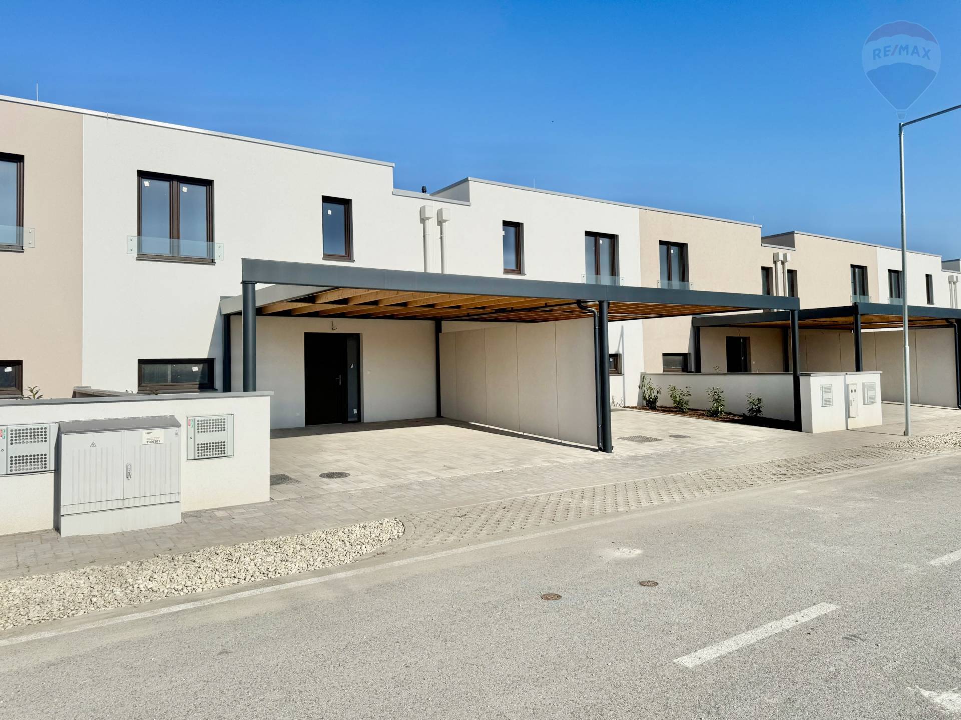 Predaj: Rodinný dom, Dunajská Streda, 5 izieb, ÚP123,8 m2, záhrada, parkovanie, pozemok 262 m2