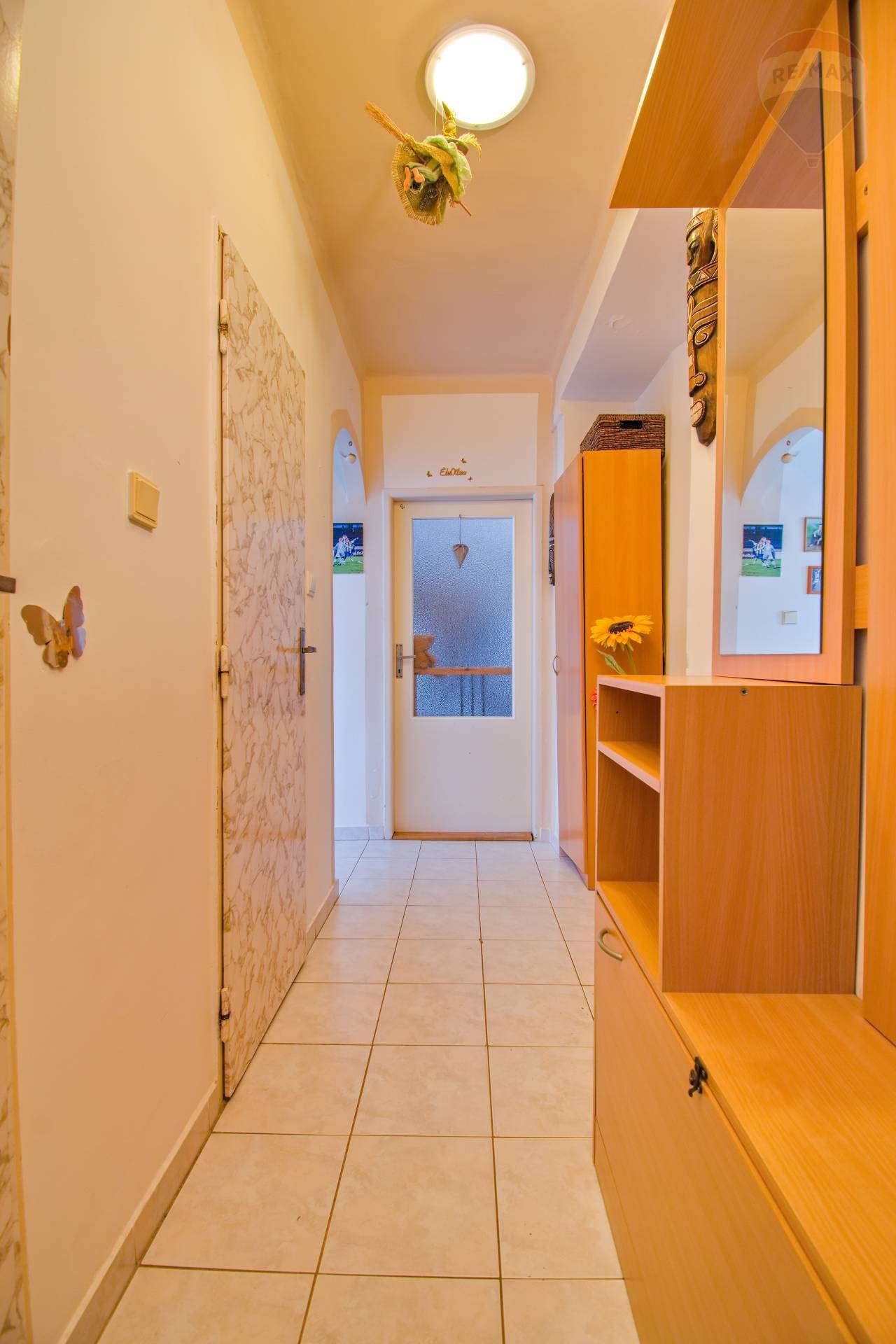 PREDAJ: 2IZBOVÝ BYT, DUNAJSKÁ STREDA - CENTRUM MESTA, KUKUČÍNOVA UL. 