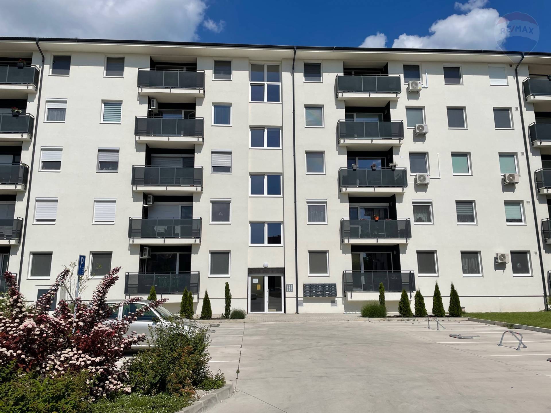 NA PRENÁJOM 2IZBOVÝ BYT S PARKOVANÍM, DUNAJSKÁ STREDA, PANÓNSKY HÁJ