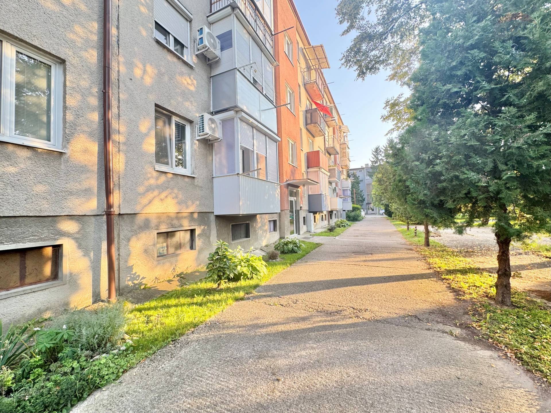 Predaj bytu (3 izbový) 67 m2, Zlaté Klasy  -