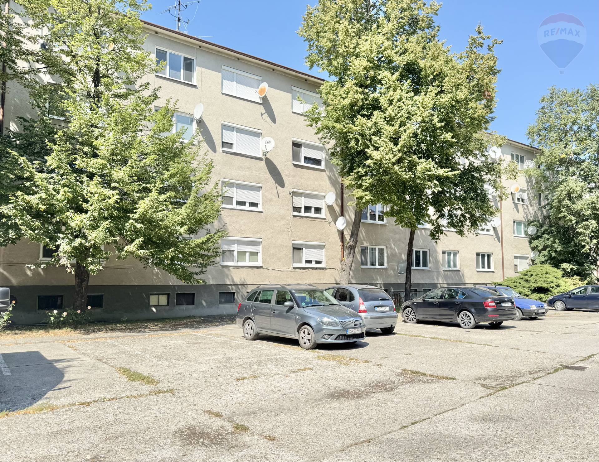 Predaj bytu (3 izbový) 67 m2, Zlaté Klasy  -