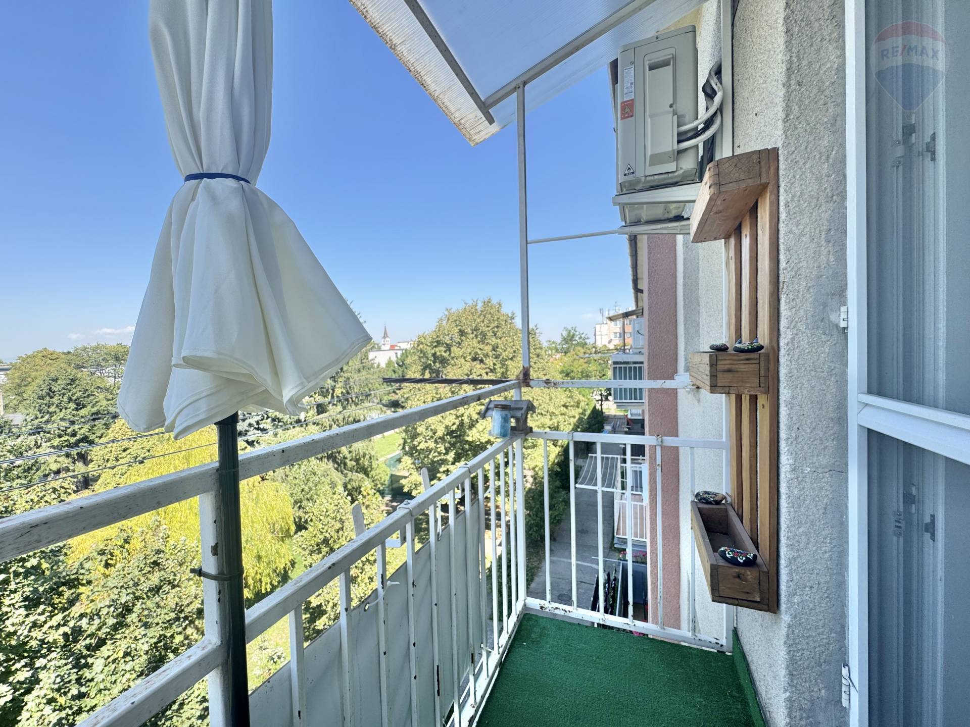 Predaj bytu (3 izbový) 67 m2, Zlaté Klasy  -