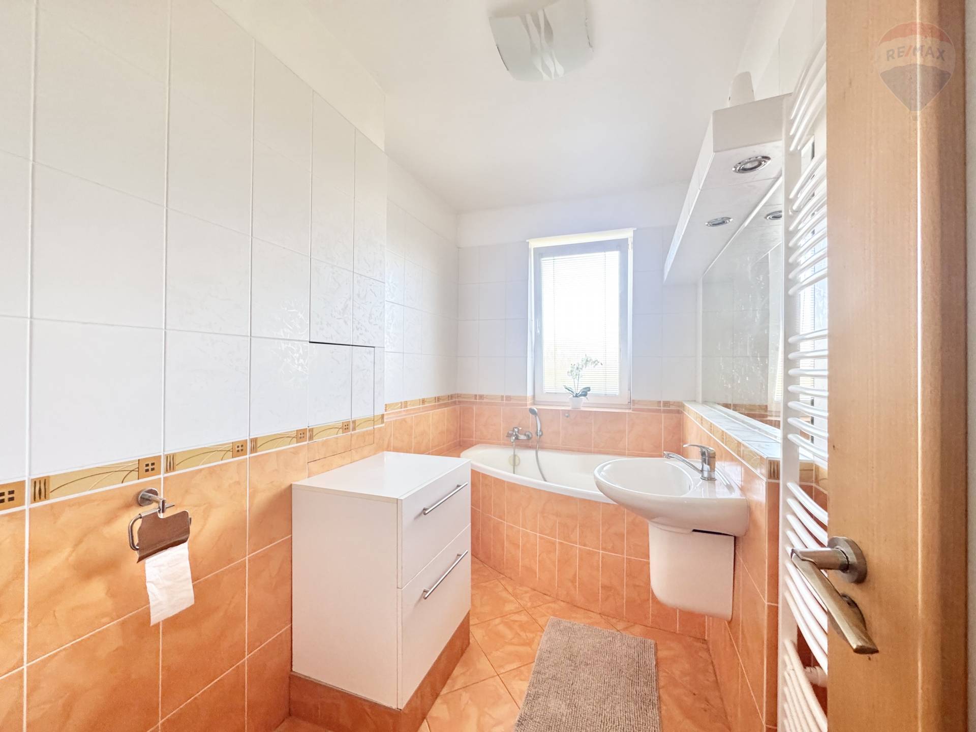 Predaj bytu (3 izbový) 67 m2, Zlaté Klasy  -