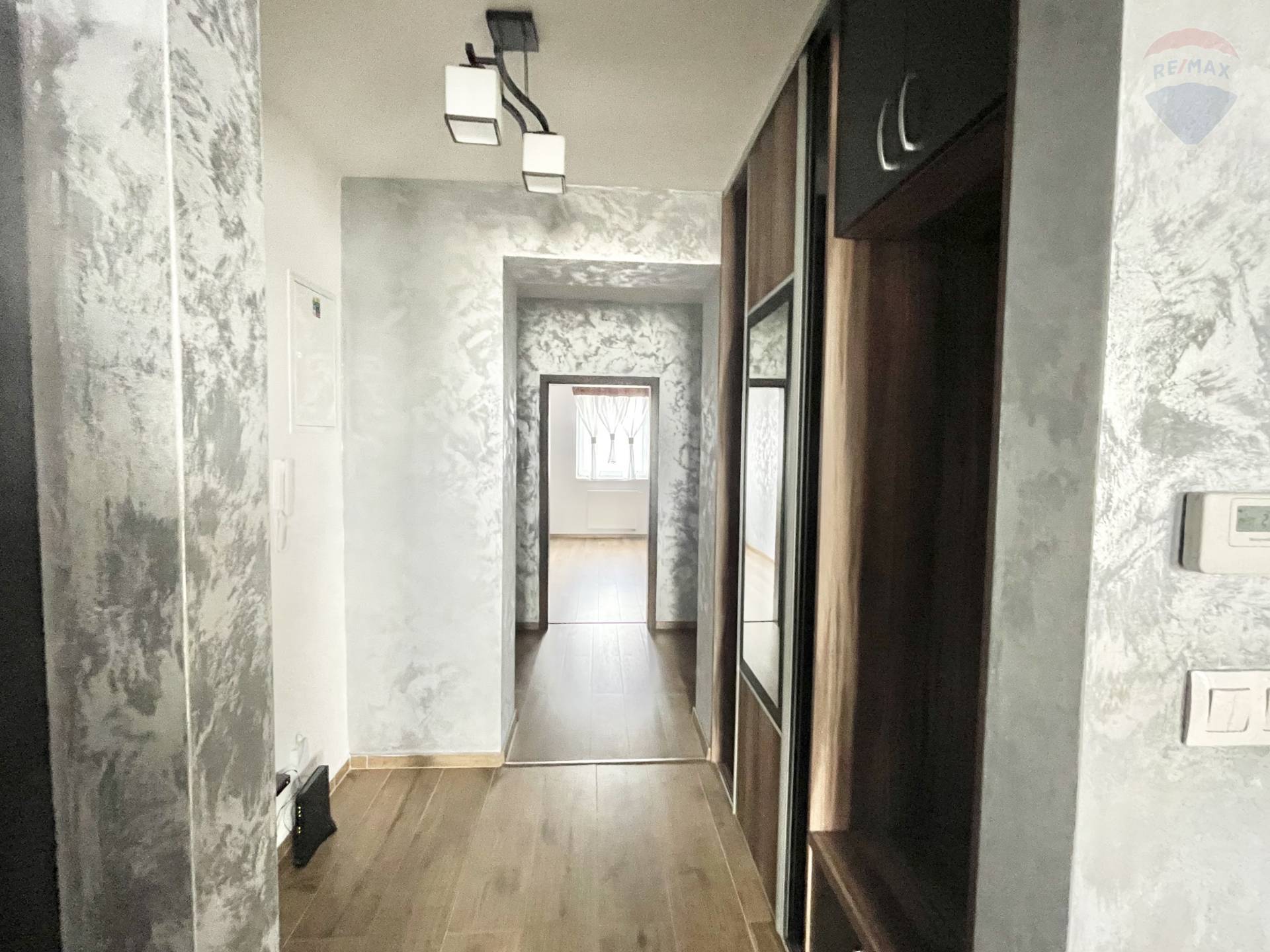 Prenájom bytu (3 izbový) 73 m2, Dunajská Streda  -