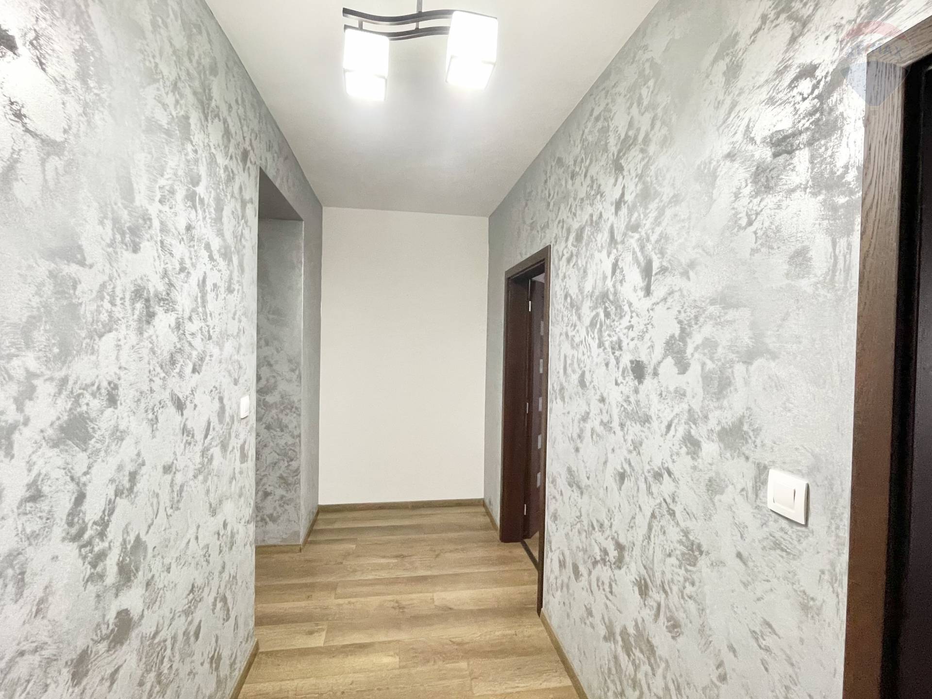 Prenájom bytu (3 izbový) 73 m2, Dunajská Streda  -