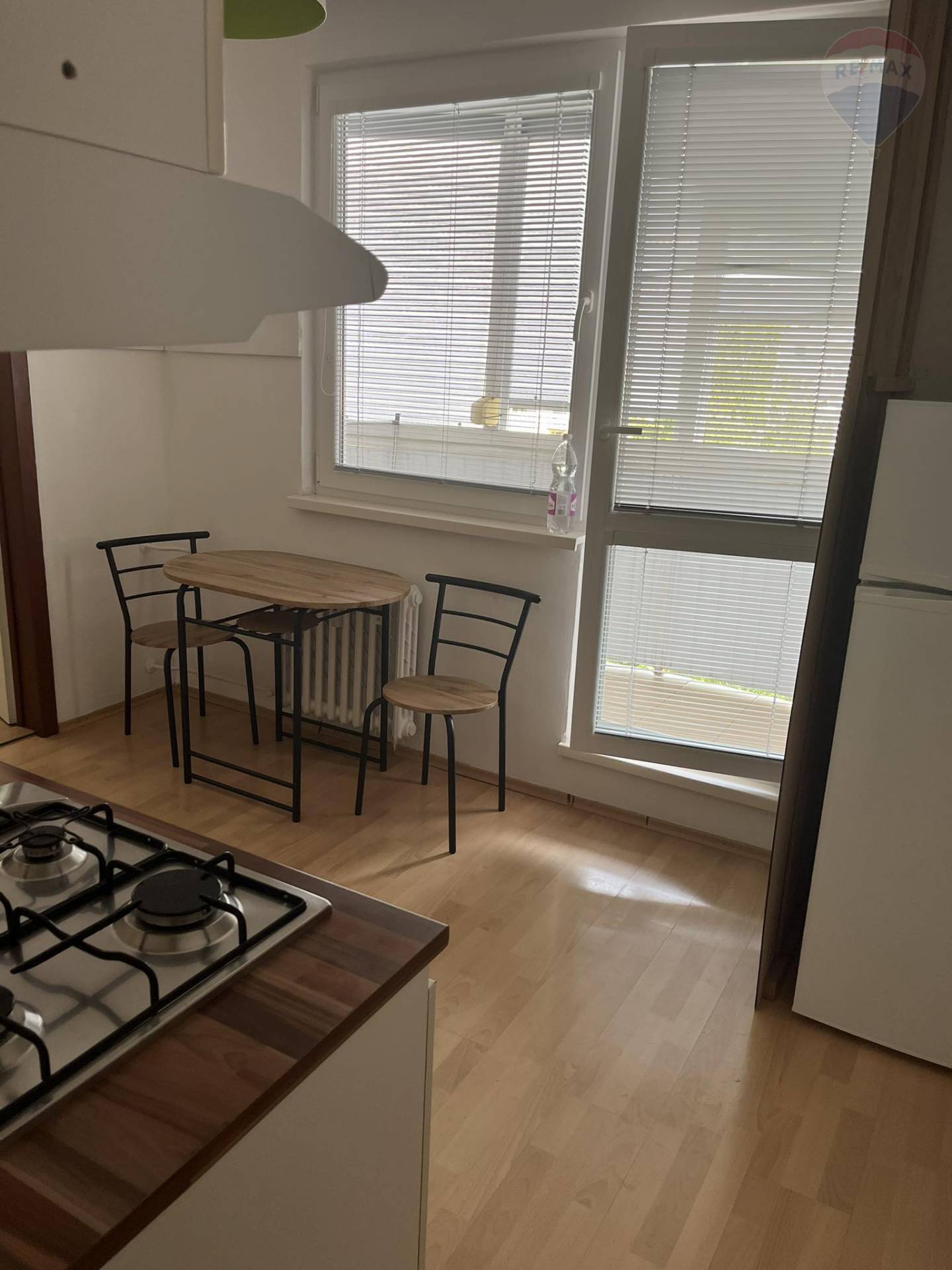 Prenájom bytu (1 izbový) 45 m2, Dunajská Streda  -