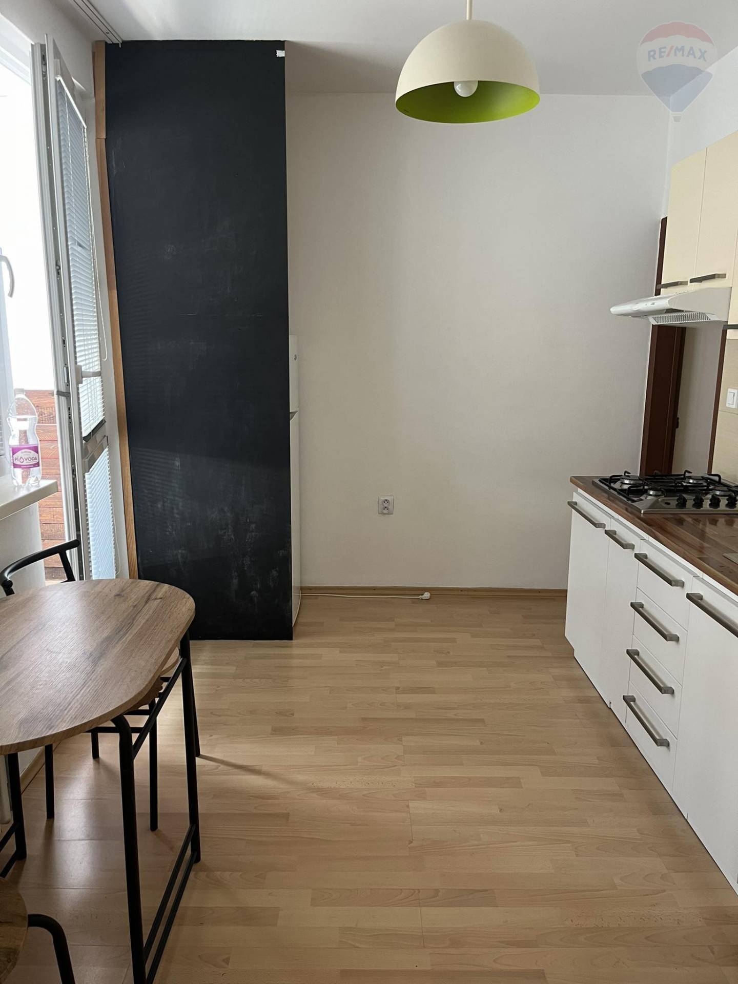 Prenájom bytu (1 izbový) 45 m2, Dunajská Streda  -