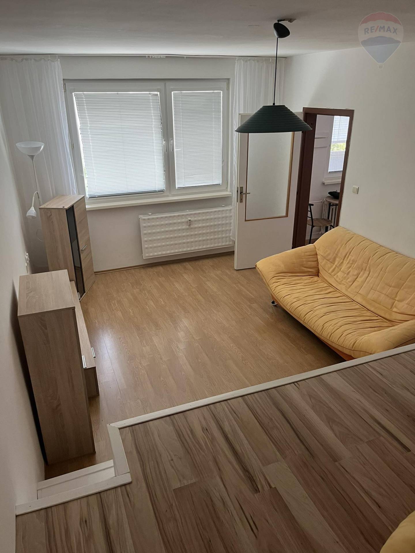 Prenájom bytu (1 izbový) 45 m2, Dunajská Streda  -
