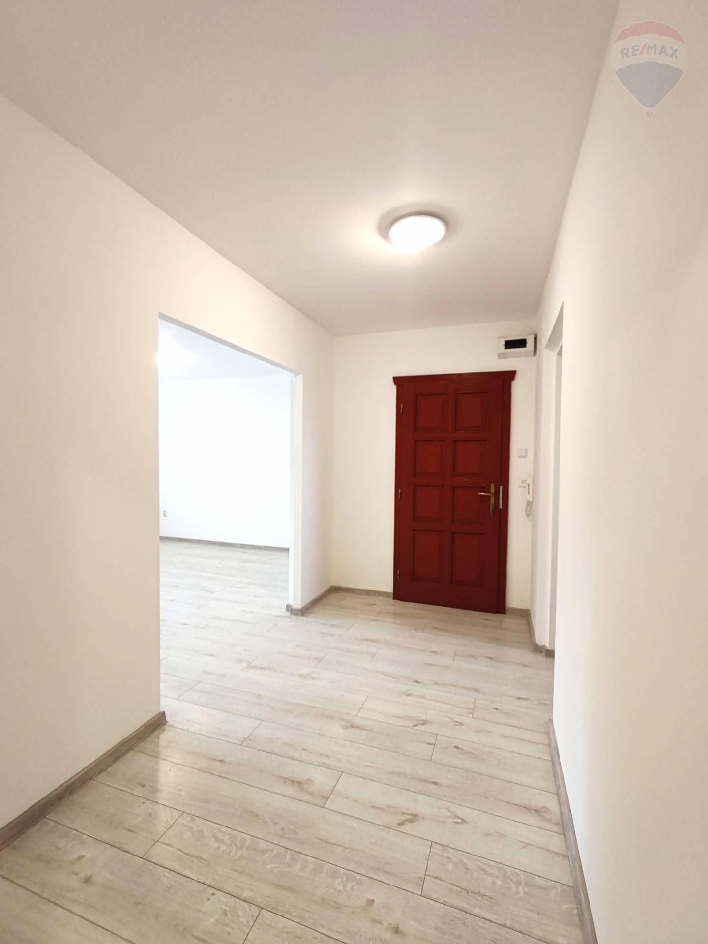 Predaj bytu (3 izbový) 64 m2, Dunajská Streda  -