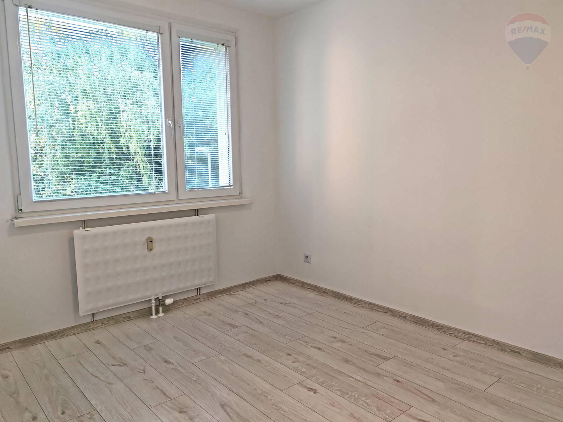 Predaj bytu (3 izbový) 64 m2, Dunajská Streda  -