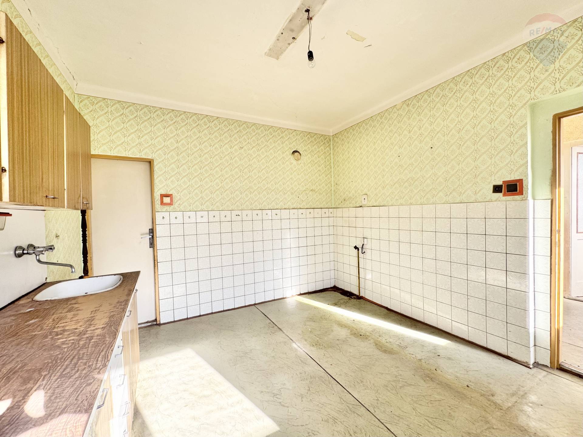 Predaj domu 120 m2, Horná Potôň  -