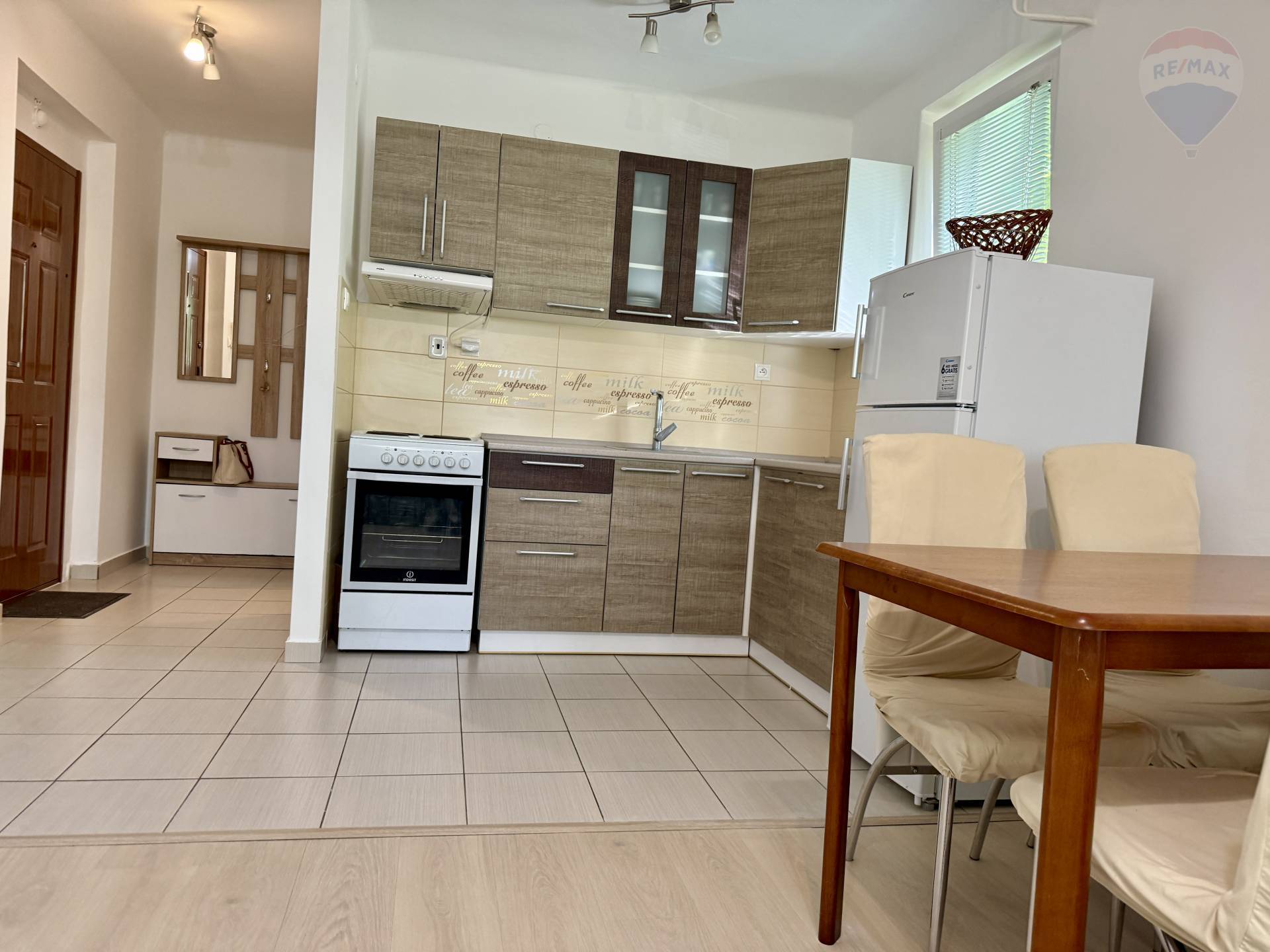 Prenájom bytu (2 izbový) 50 m2, Dunajská Streda -