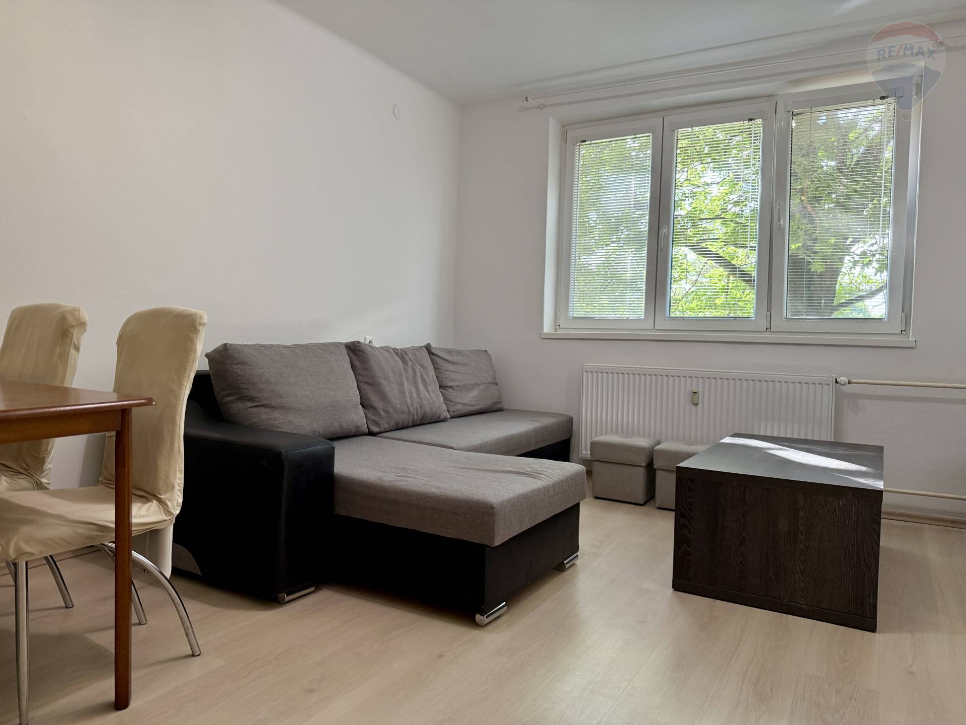 Prenájom bytu (2 izbový) 50 m2, Dunajská Streda  -