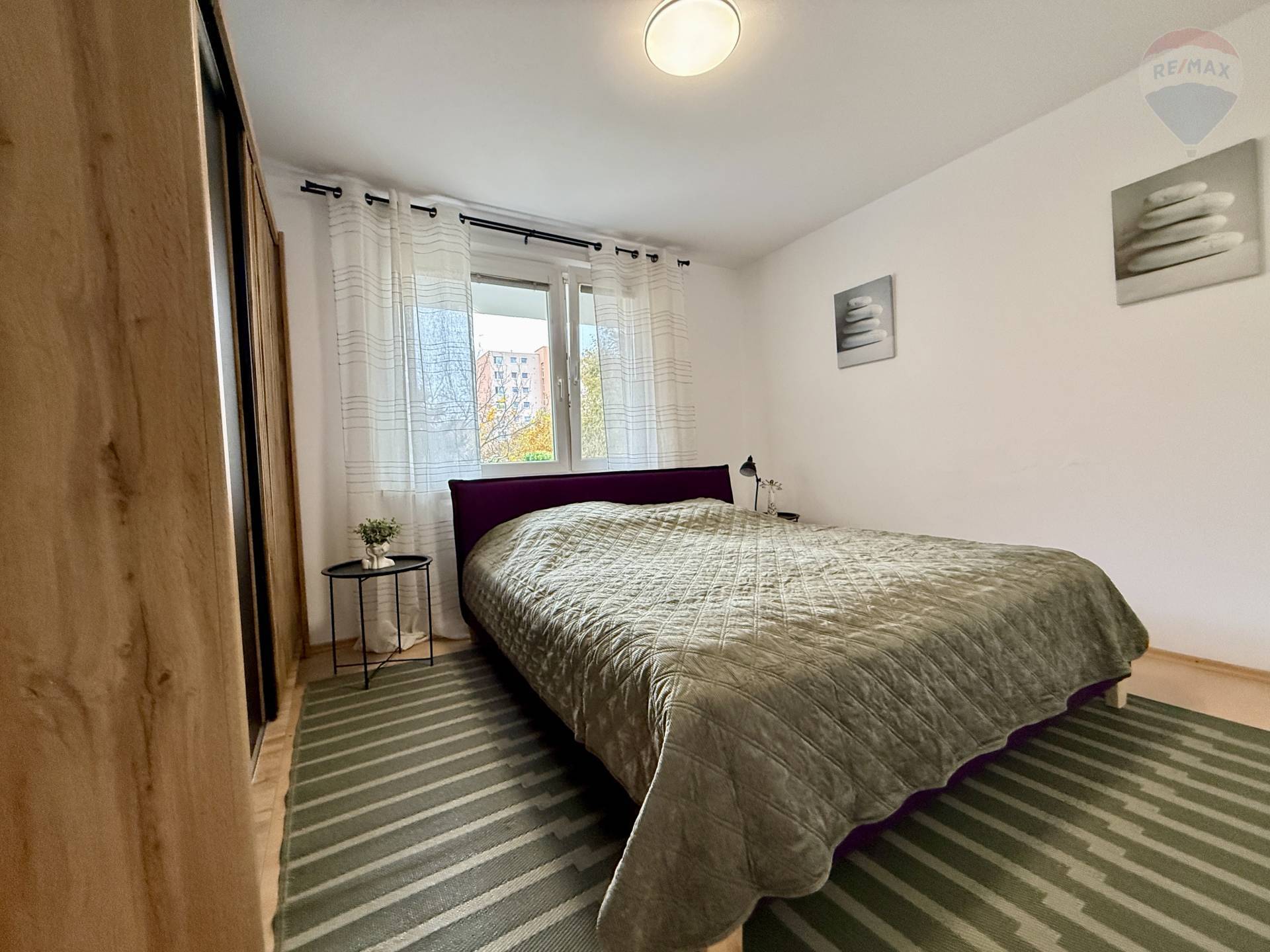 Prenájom bytu (3 izbový) 66 m2, Dunajská Streda  -