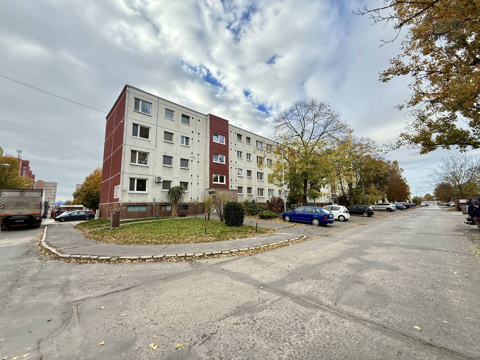 Prenájom bytu (3 izbový) 66 m2, Dunajská Streda  -