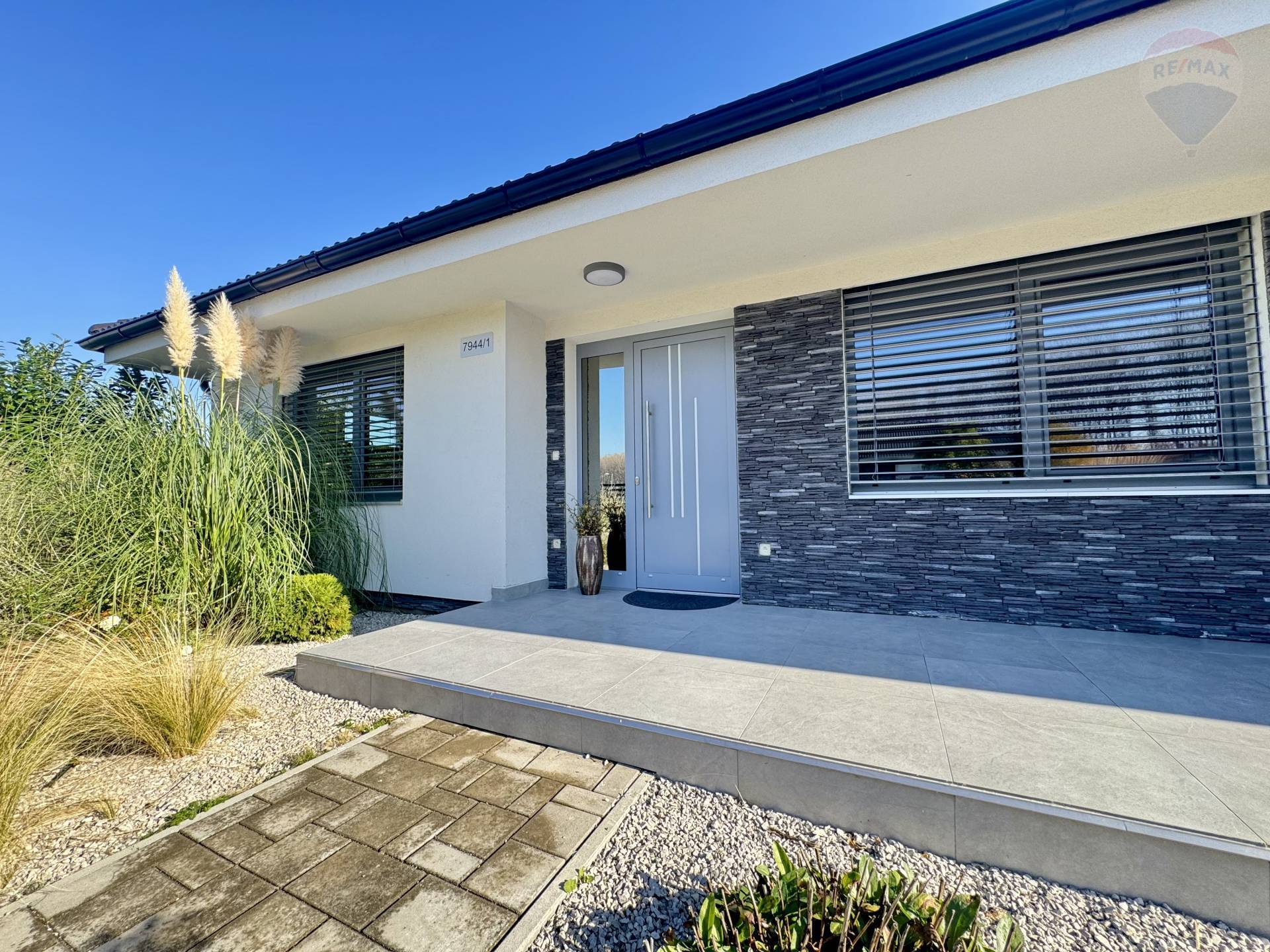 Predaj rodinného domu v Dunajskej Strede, Florida Park, 5 izieb, pozemok 867 m2 novostavba