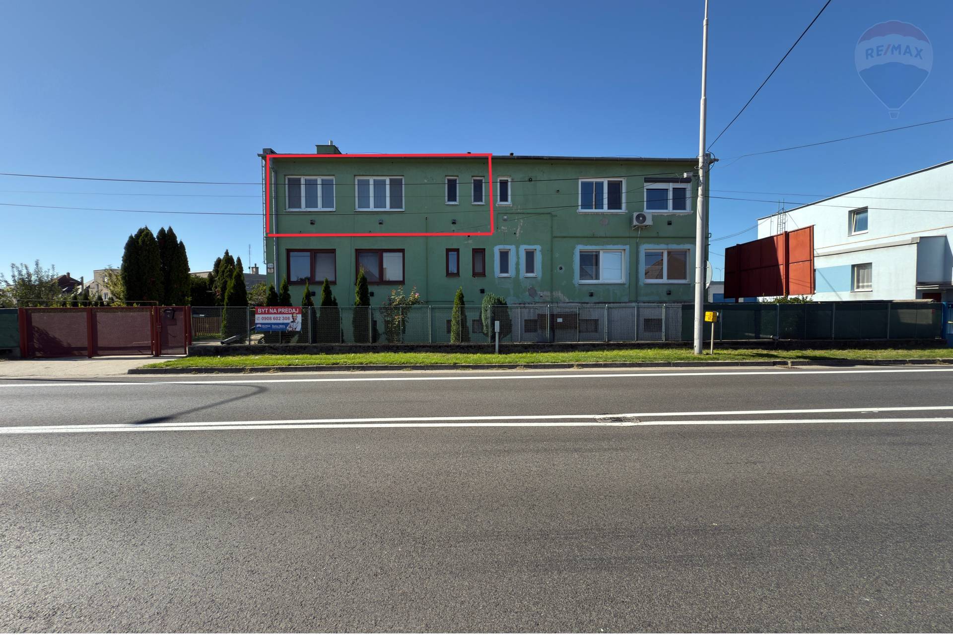 Na predaj 3 izbový byt 82 m2, garáž, záhrada, kompletná rekonštrukcia, Veľký Meder