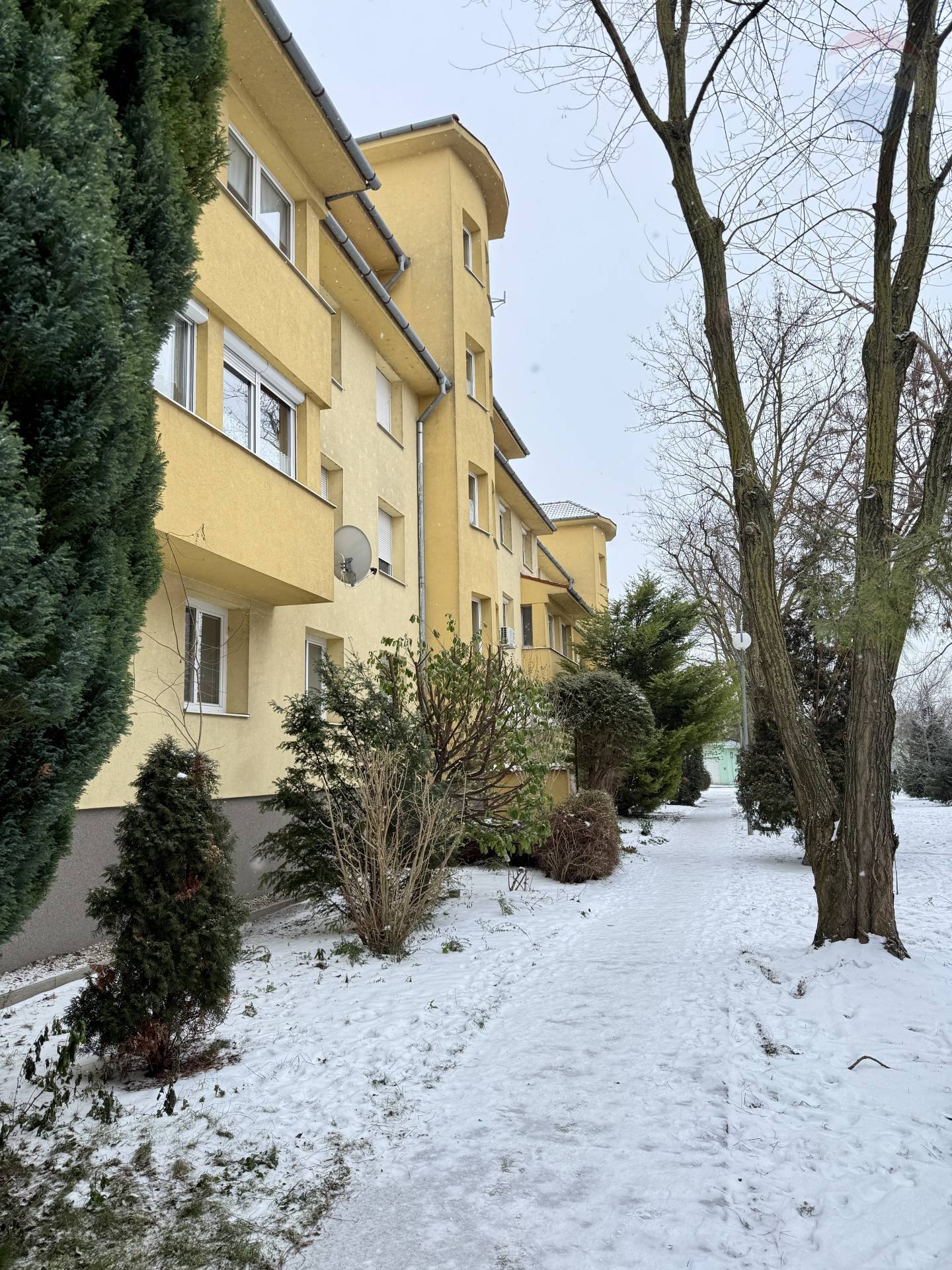 PRENÁJOM: 2IZBOVÝ BYT, DUNAJSKÁ STREDA - ZÁHRADNÍCKA UL. 