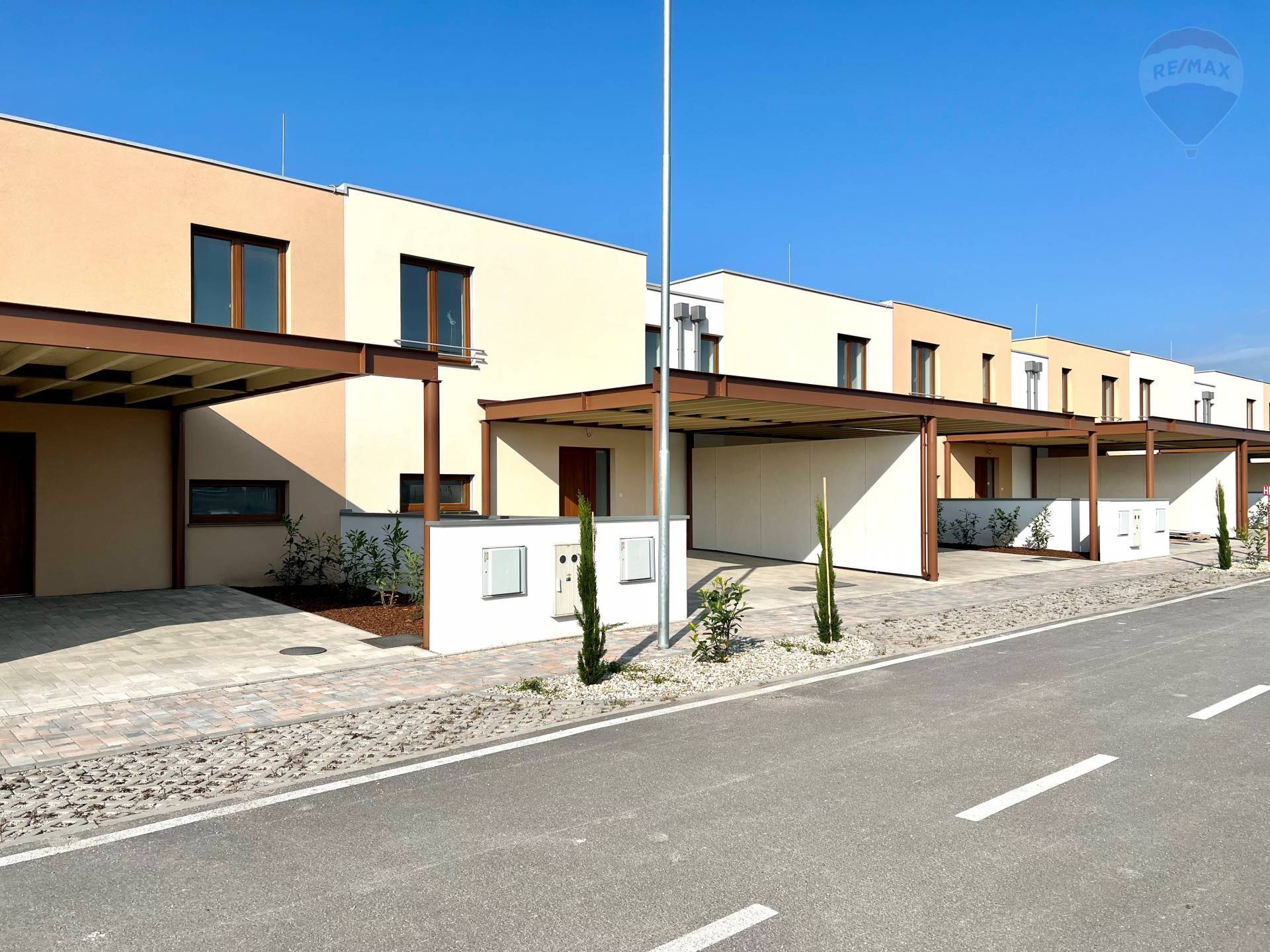 AKCIA!! Predaj: Rodinný dom, Dunajská Streda, 5 izieb, ÚP 105 m2, záhrada a parkovanie