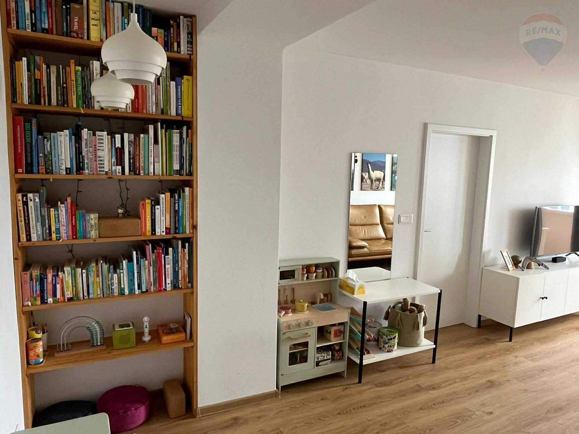 Prenájom bytu (3 izbový) 66 m2, Skalica  -