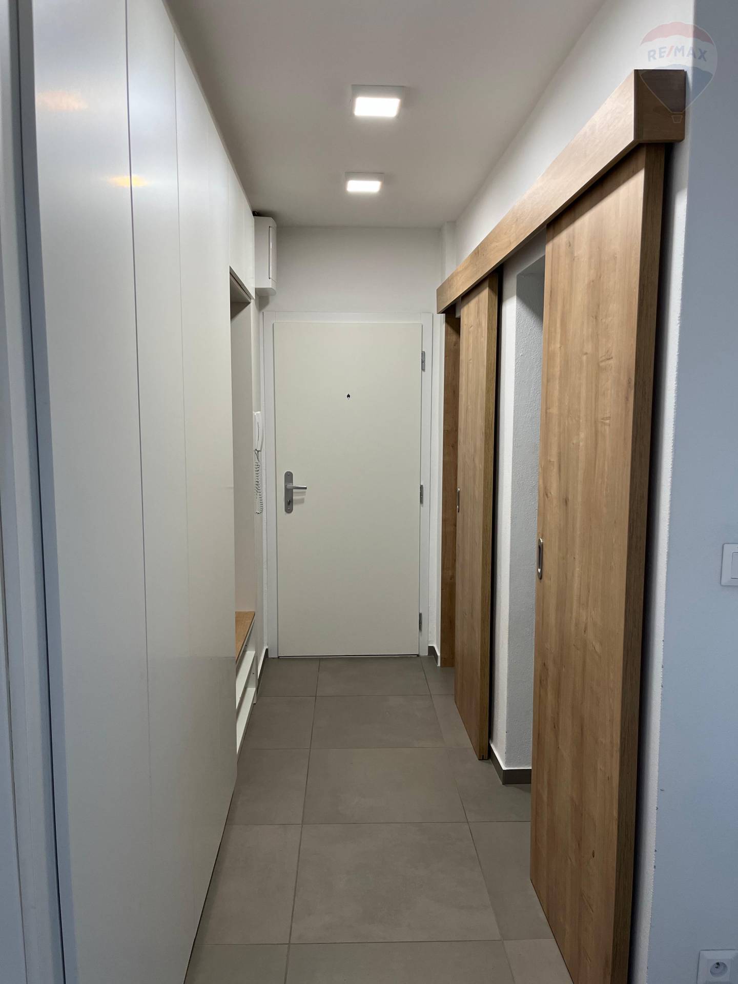Prenájom bytu (3 izbový) 66 m2, Skalica  -
