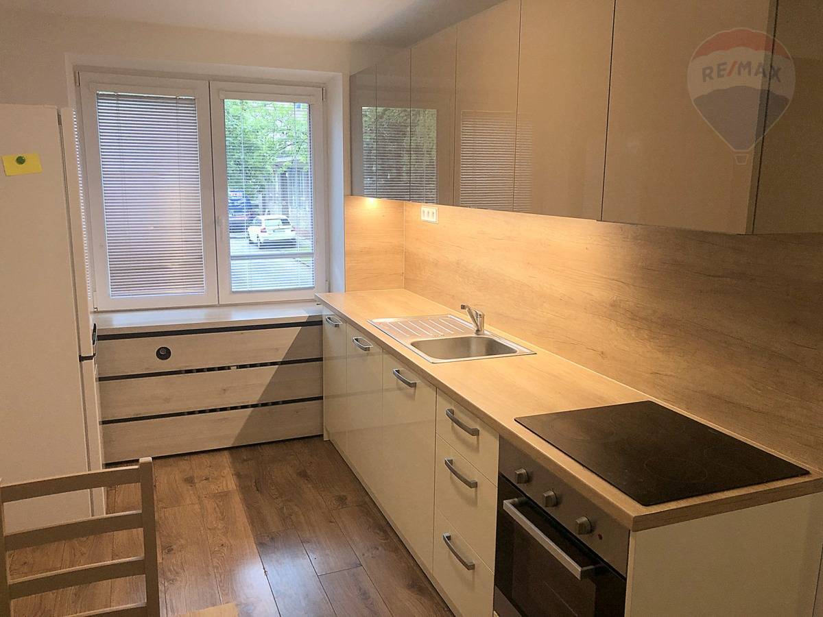 NA PRENÁJOM 2. izbový byt blízko centra pri LIDLI