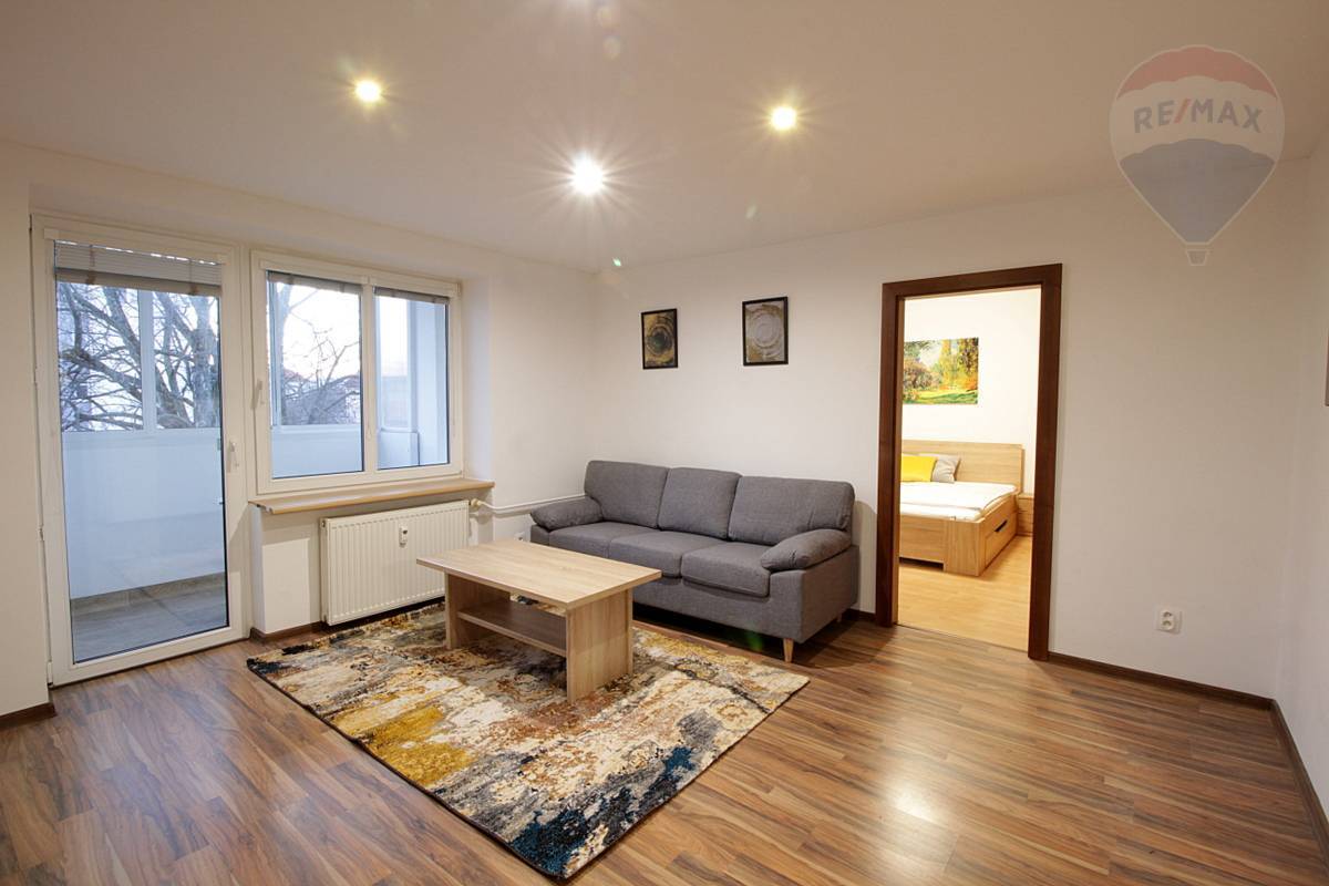 Prenájom bytu (2 izbový) 59 m2, Martin