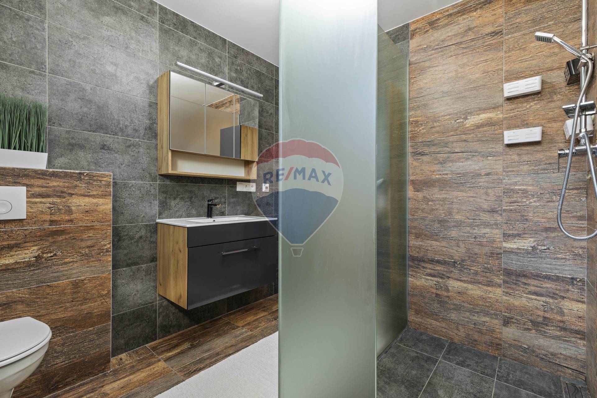 Predaj domu 105 m2, Senec  -