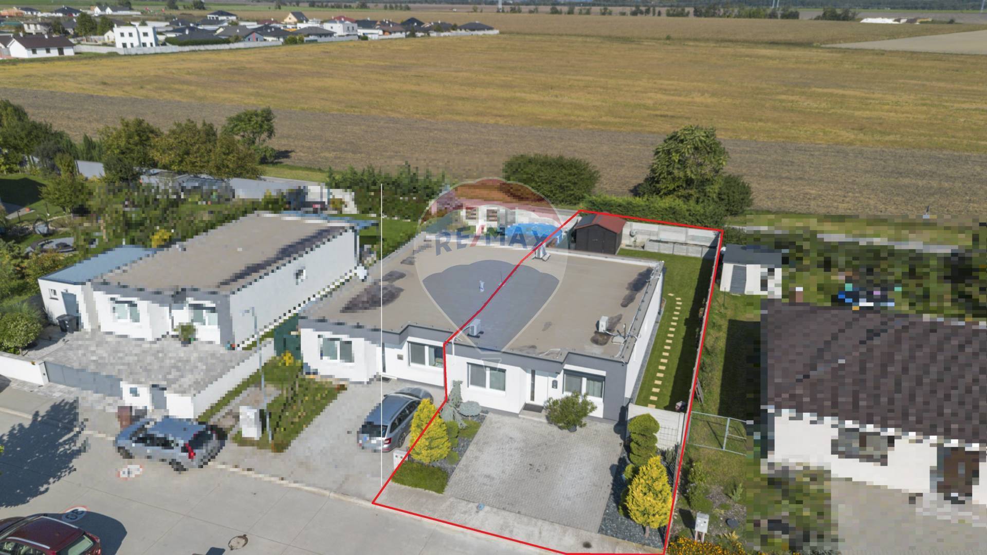 Predaj 4 izb. moderného rodinného domu, novostavba, kanalizácia, Okružná ul., Hrubá Borša