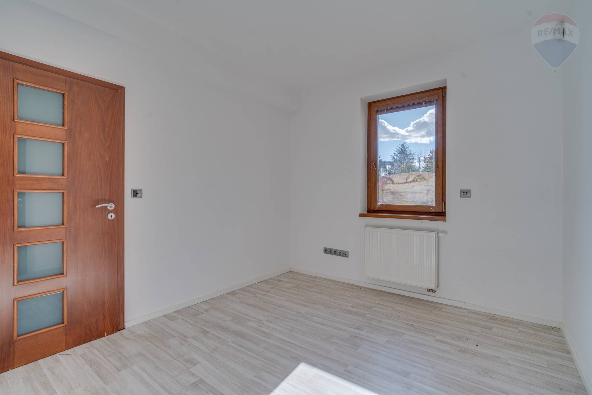 Predaj domu 195 m2, Malinovo  -  6-izbový rodinný dom s dvojgarážou v Malinove