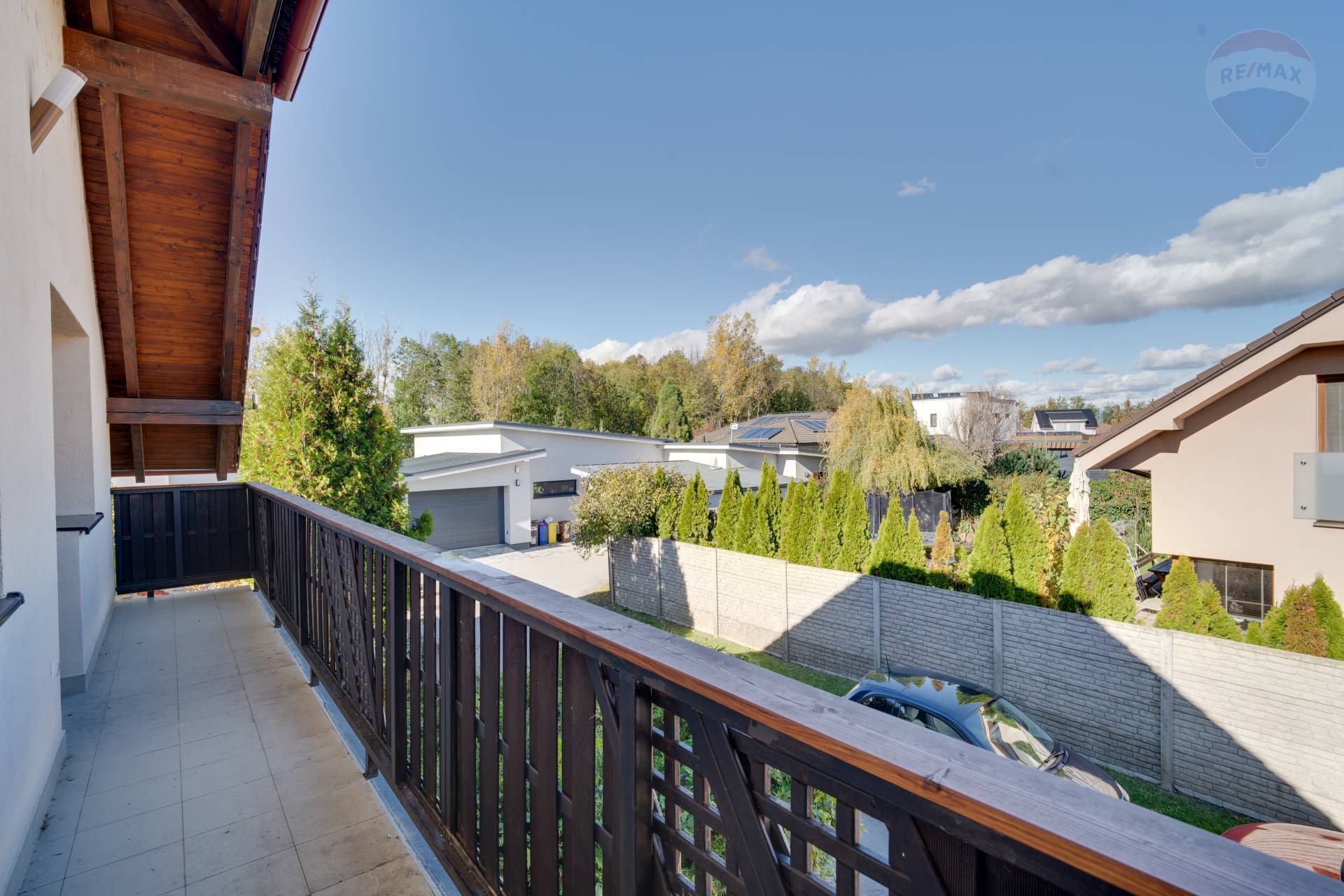 Predaj domu 195 m2, Malinovo  -  6-izbový rodinný dom s dvojgarážou v Malinove