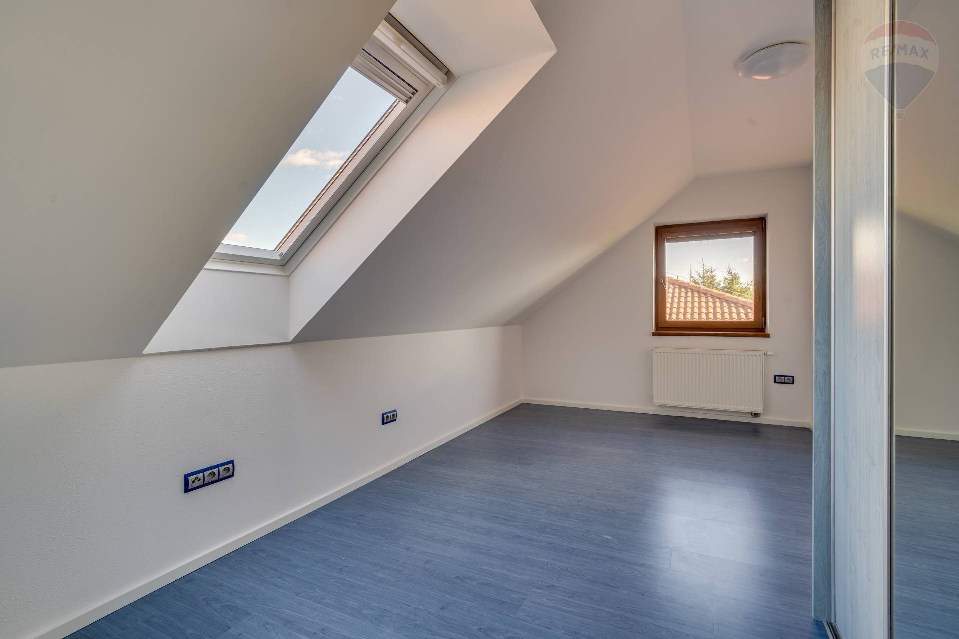 Predaj domu 195 m2, Malinovo  -  6-izbový rodinný dom s dvojgarážou v Malinove