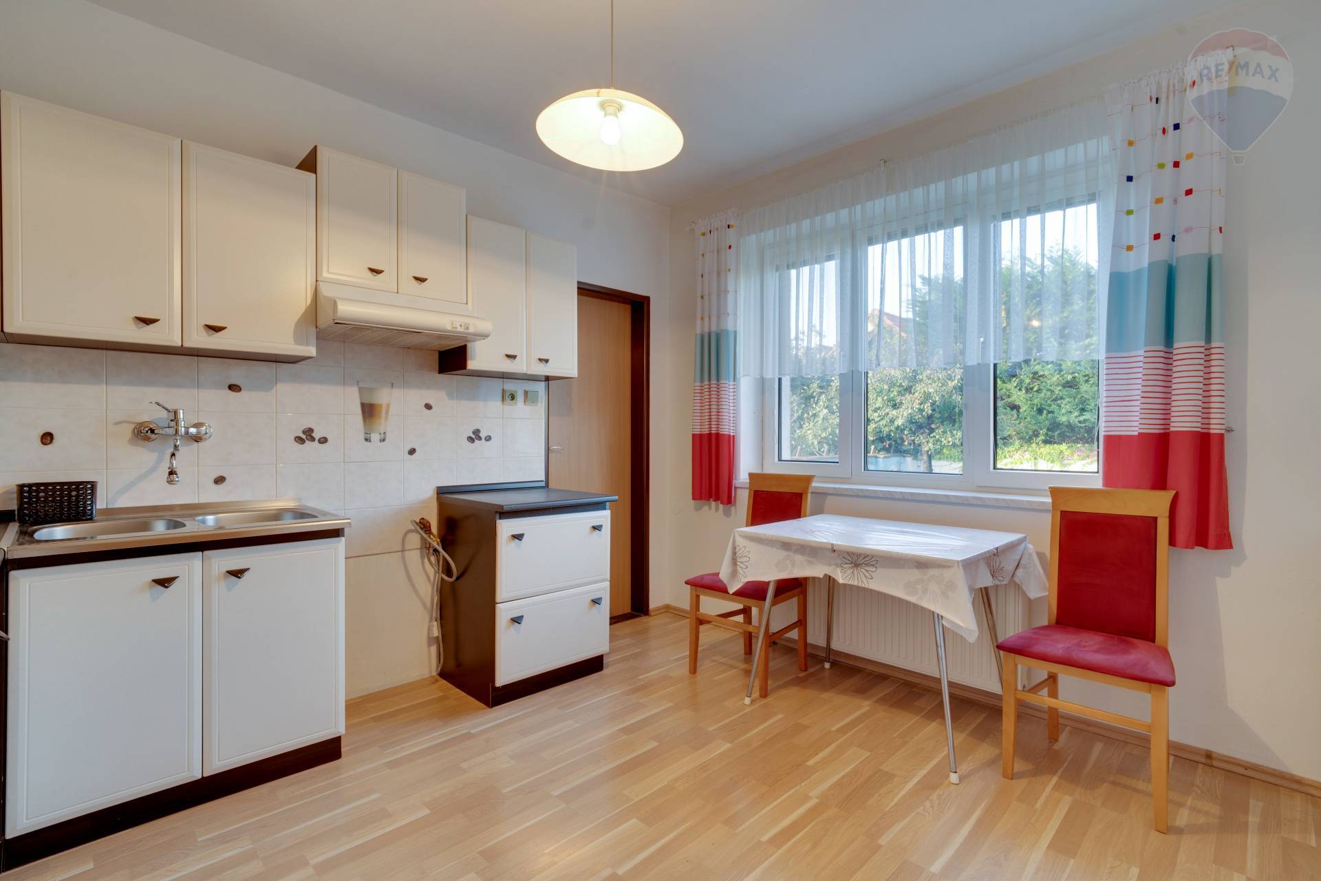 Predaj domu 140 m2, Bratislava - Devínska Nová Ves  -  NA PREDAJ rodinný dom Devínska nova Ves