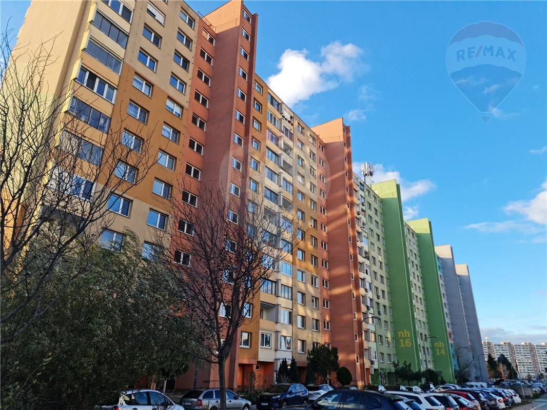 Predaj 2 izb byt - 55 m2 - Nám. Hraničiarov