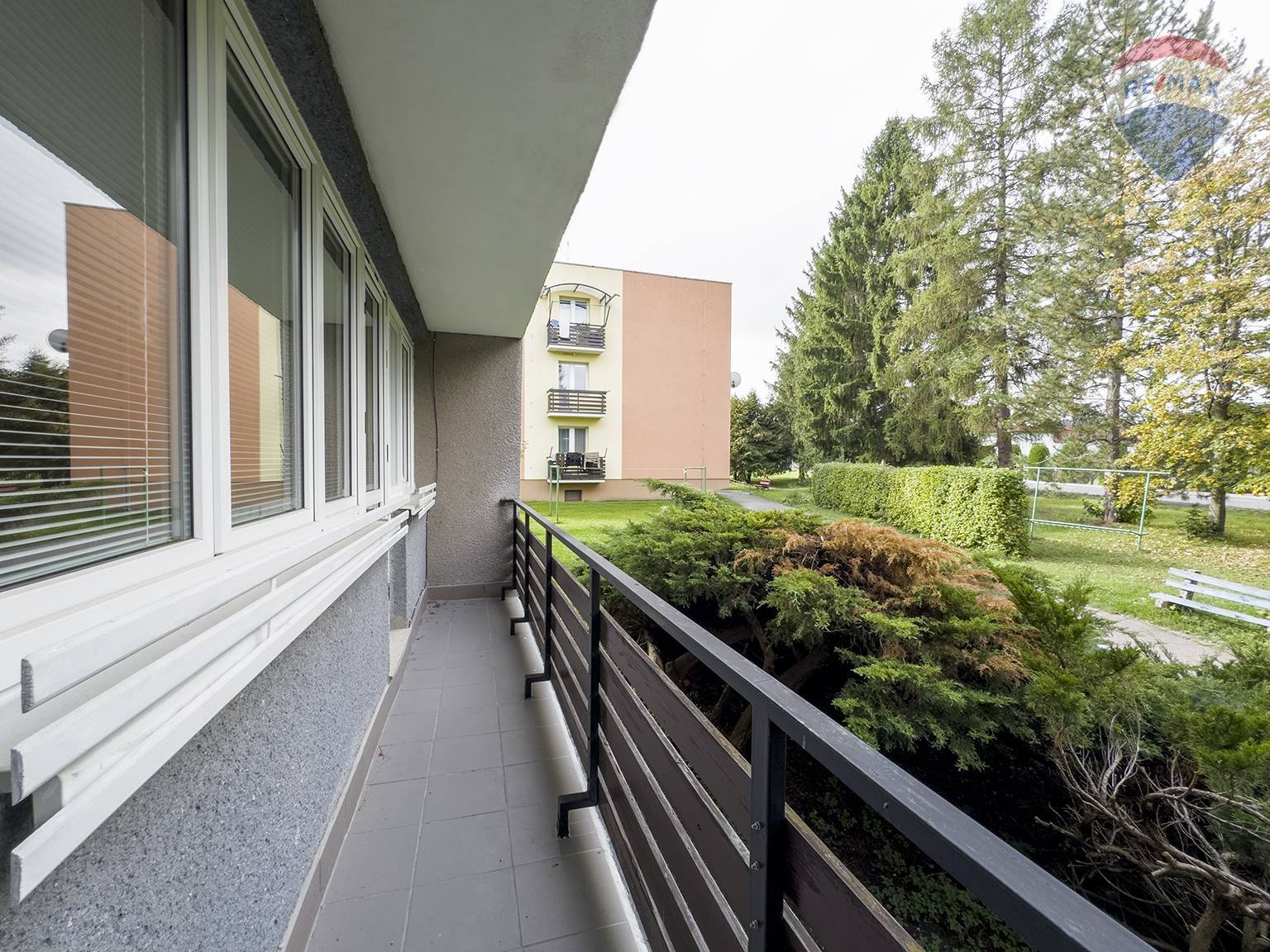 Predaj bytu (4 izbový) 110 m2, Liptovský Mikuláš - obývačka - loggia